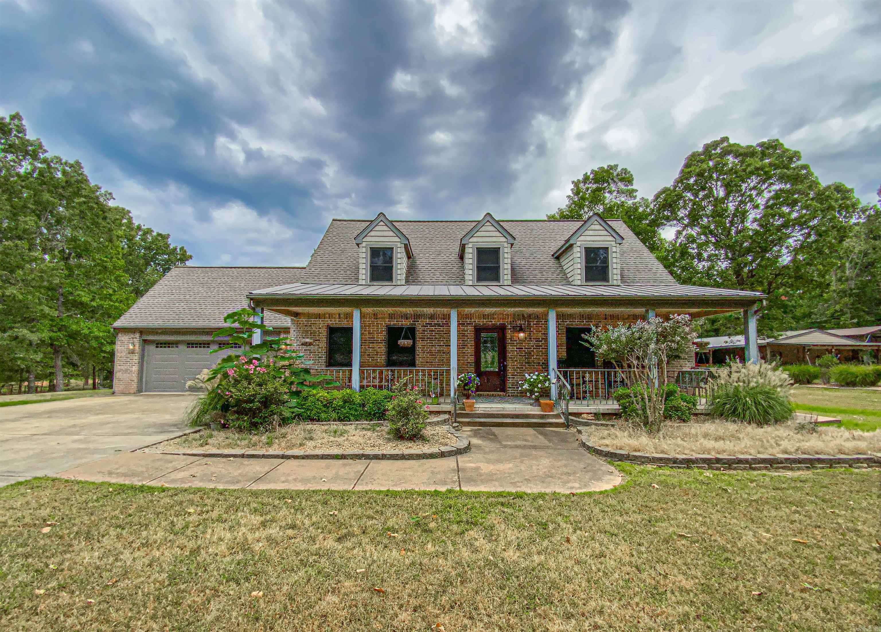 548 PLAINS Drive