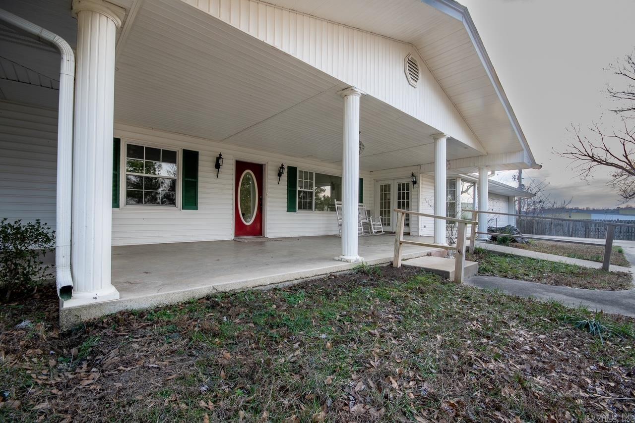 2786 Highway 8 E