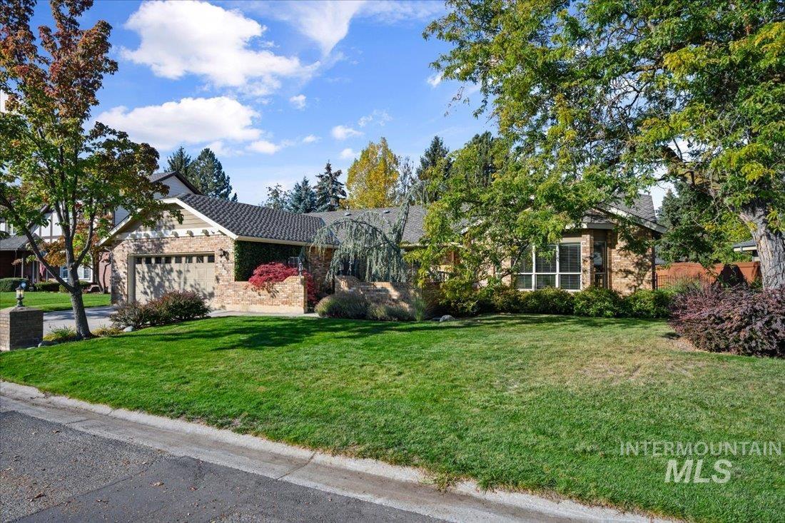 4861 Rivervista Place, Boise, Idaho 83714, 3 Bedrooms Bedrooms, ,2.5 BathroomsBathrooms,Residential,For Sale,4861 Rivervista Place,98861664