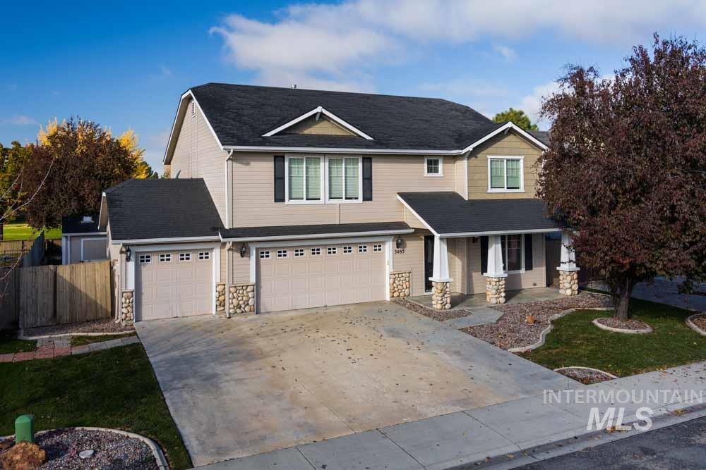 3485 N Pescado Way, Meridian, Idaho 83646, 4 Bedrooms Bedrooms, ,2.5 BathroomsBathrooms,Residential,For Sale,3485 N Pescado Way,98863145