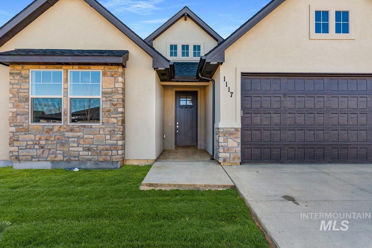 1117 W Eiger Drive, Nampa, Idaho 83686, 4 Bedrooms Bedrooms, ,2 BathroomsBathrooms,Residential,For Sale,1117 W Eiger Drive,98865218