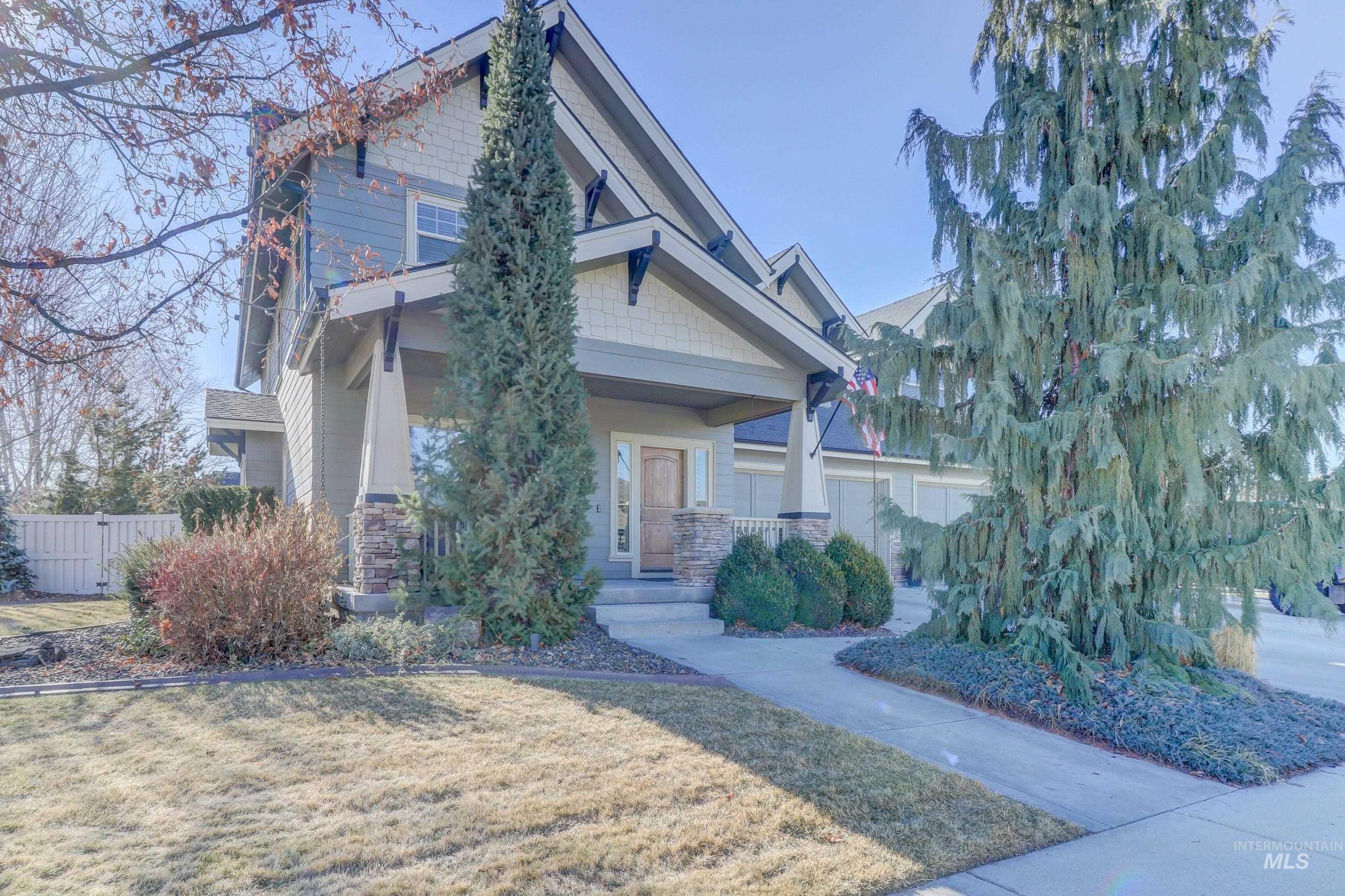 3995 E Raja Dr., Meridian, Idaho 83642, 4 Bedrooms Bedrooms, ,2.5 BathroomsBathrooms,Residential,For Sale,3995 E Raja Dr.,98865223