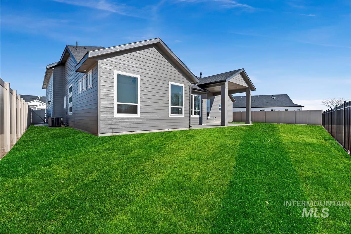 8807 E Hyacinth St., Nampa, Idaho 83687, 3 Bedrooms Bedrooms, ,3 BathroomsBathrooms,Residential,For Sale,8807 E Hyacinth St.,98865364