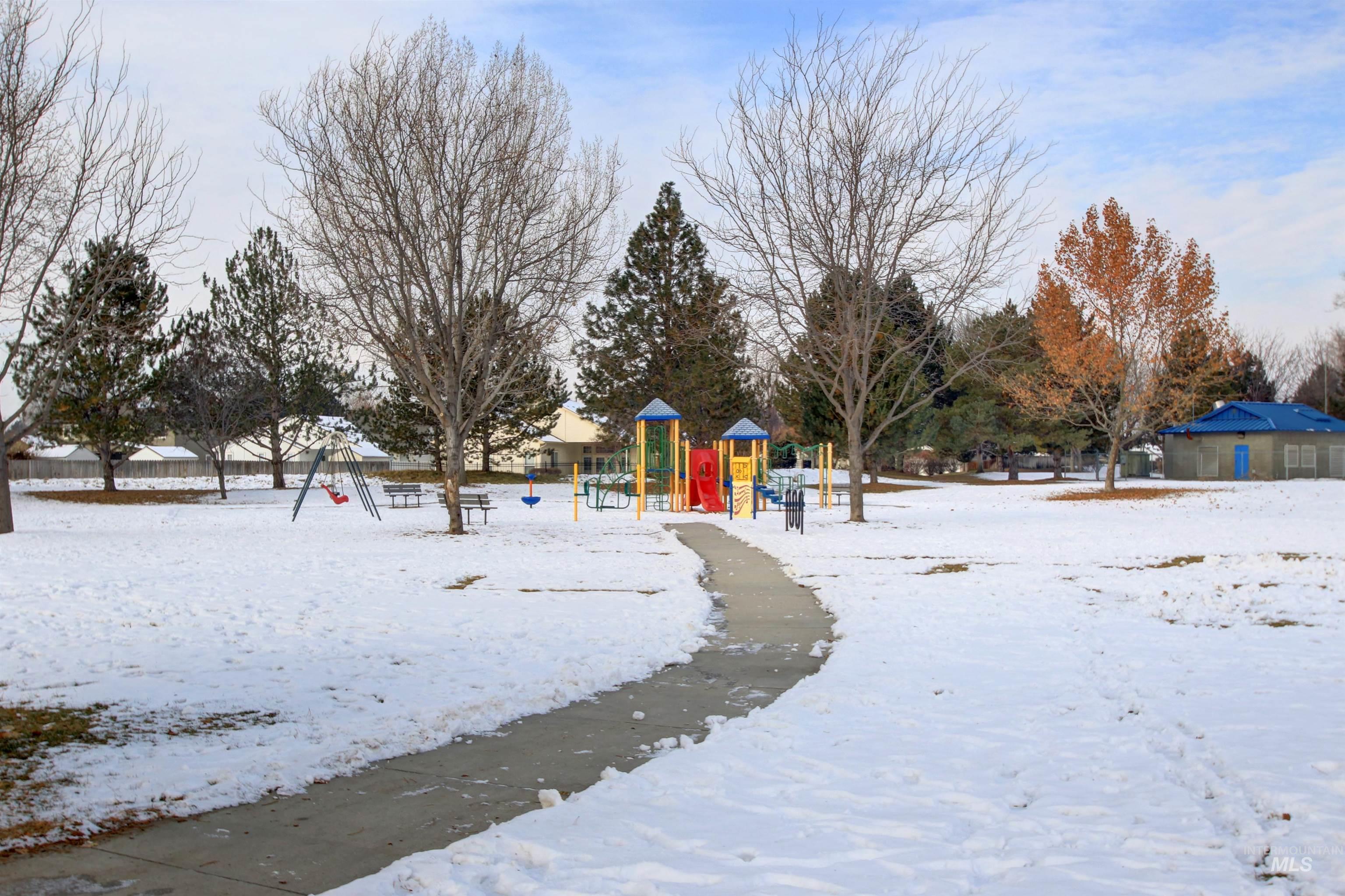 2600 Stonehedge Dr, Nampa, Idaho 83686, 3 Bedrooms Bedrooms, ,2 BathroomsBathrooms,Residential,For Sale,2600 Stonehedge Dr,98865607