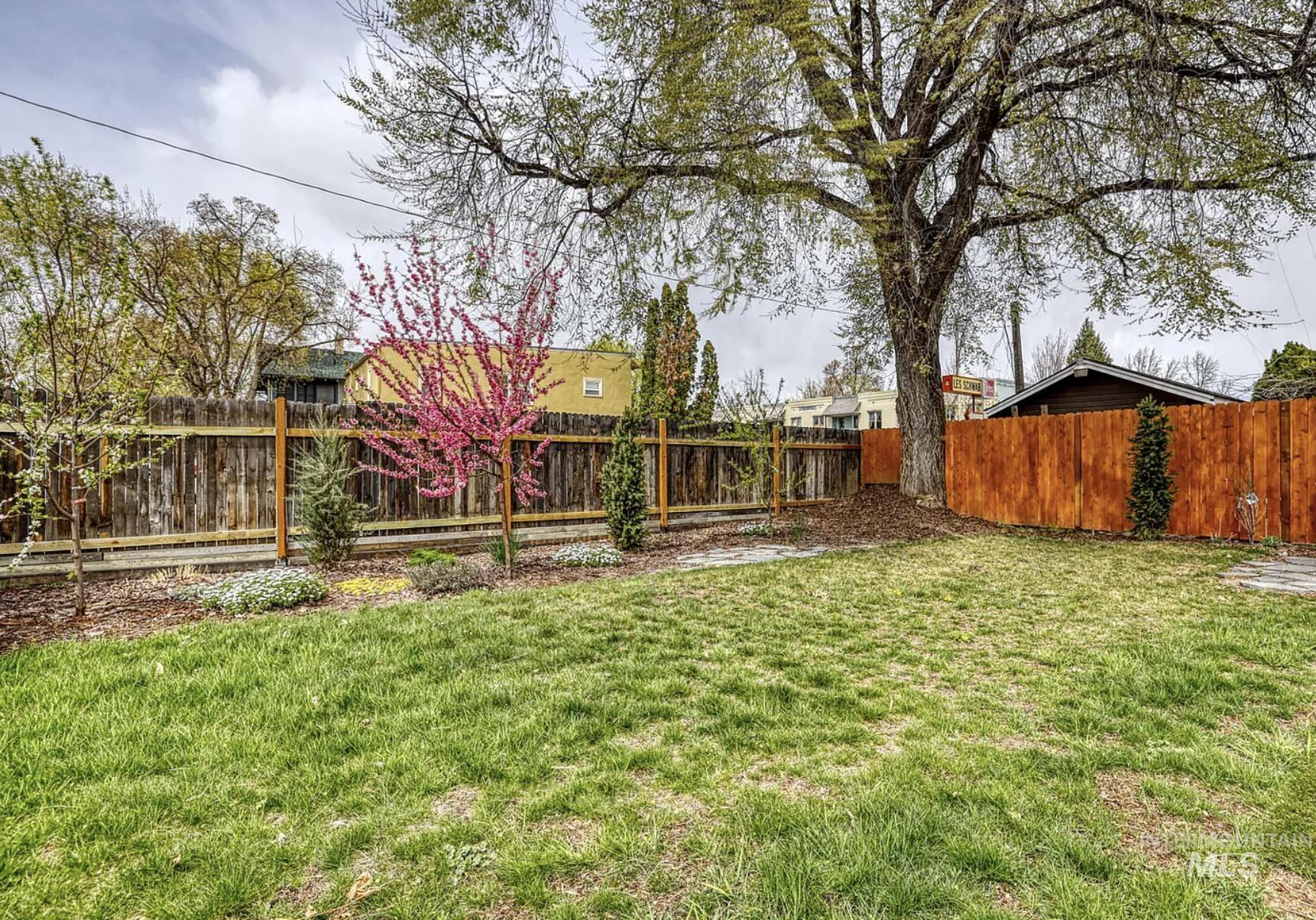 413 N 13th Street, Boise, Idaho 83702, 2 Bedrooms Bedrooms, ,2 BathroomsBathrooms,Residential,For Sale,413 N 13th Street,98865674