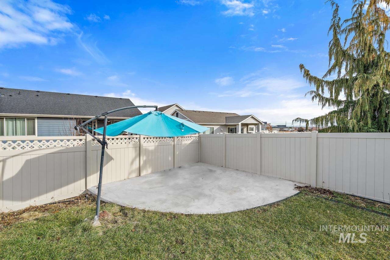 12614 S Carriage Hill Way, Nampa, Idaho 83686, 4 Bedrooms Bedrooms, ,2.5 BathroomsBathrooms,Residential,For Sale,12614 S Carriage Hill Way,98866064