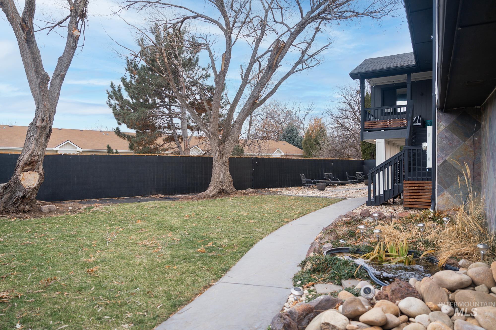 87 E Woodbury Drive, Meridian, Idaho 83646, 5 Bedrooms Bedrooms, ,3 BathroomsBathrooms,Residential,For Sale,87 E Woodbury Drive,98866307