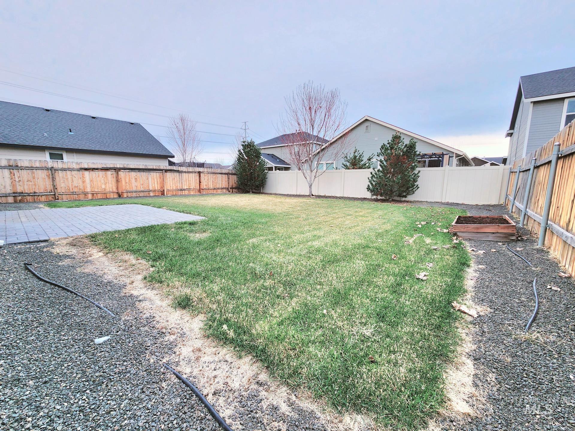 4676 N Dyver Ave, Meridian, Idaho 83646, 4 Bedrooms Bedrooms, ,2.5 BathroomsBathrooms,Residential,For Sale,4676 N Dyver Ave,98866369