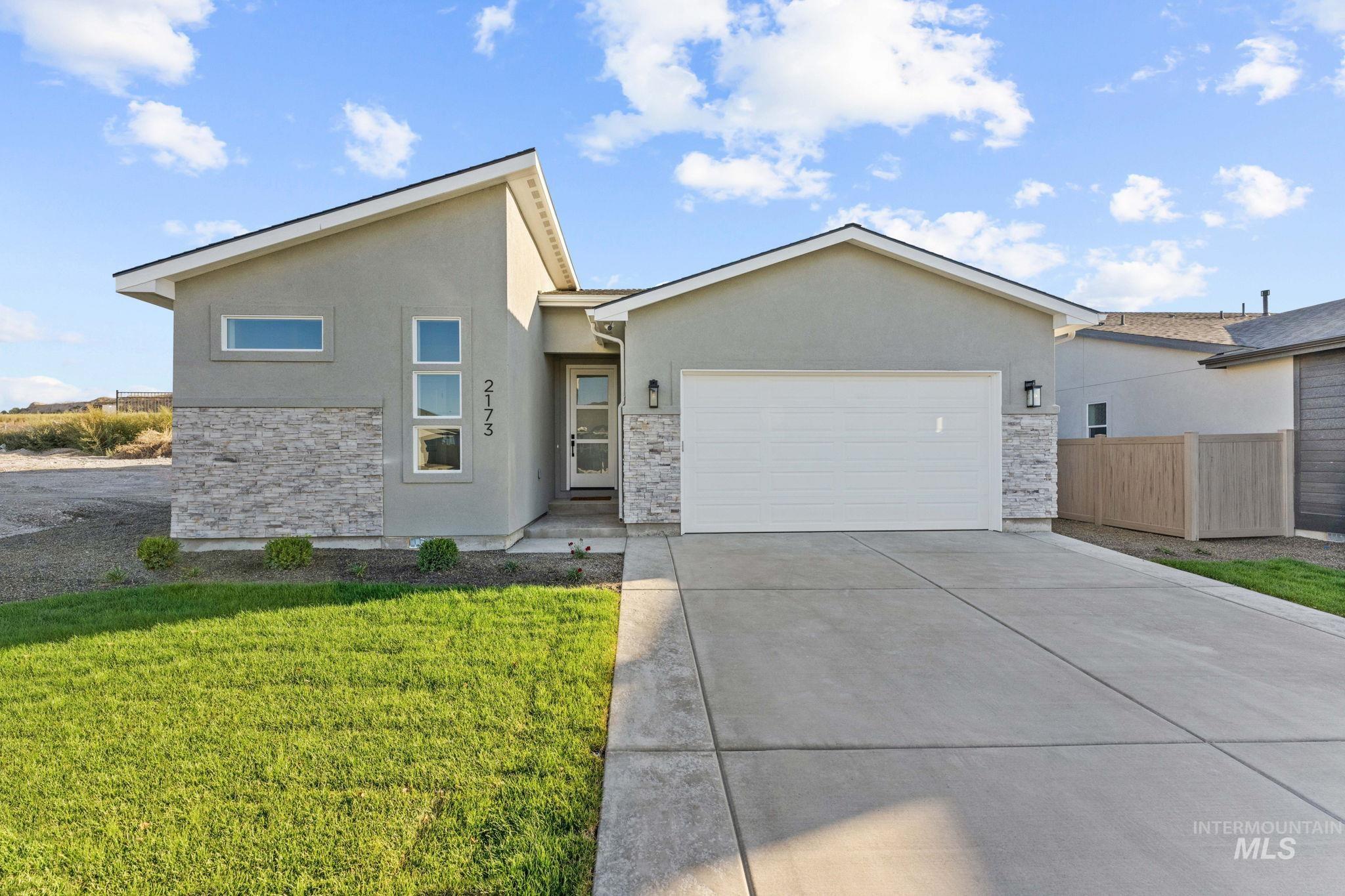 2173 W Herron Ridge, Nampa, Idaho 83636, 3 Bedrooms Bedrooms, ,2 BathroomsBathrooms,Residential,For Sale,2173 W Herron Ridge,98867411