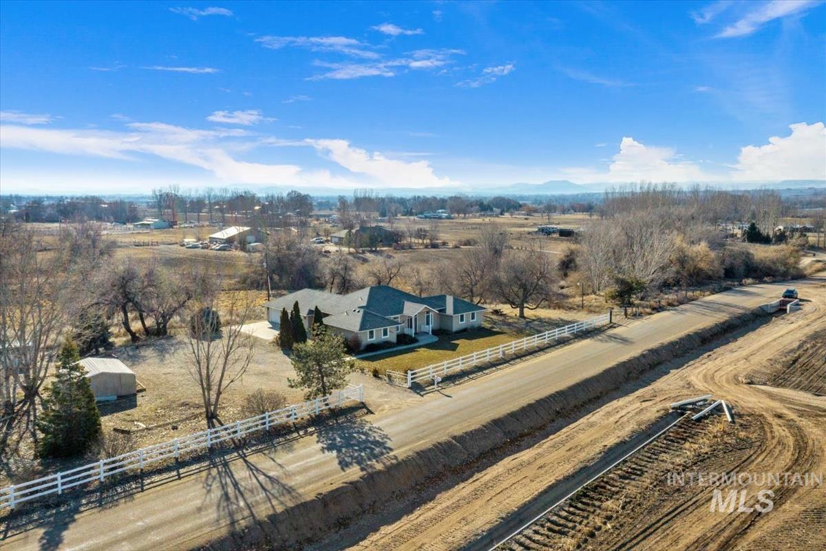 29411 Grandview Road, Parma, Idaho 83660, 3 Bedrooms Bedrooms, ,2 BathroomsBathrooms,Residential,For Sale,29411 Grandview Road,98867504