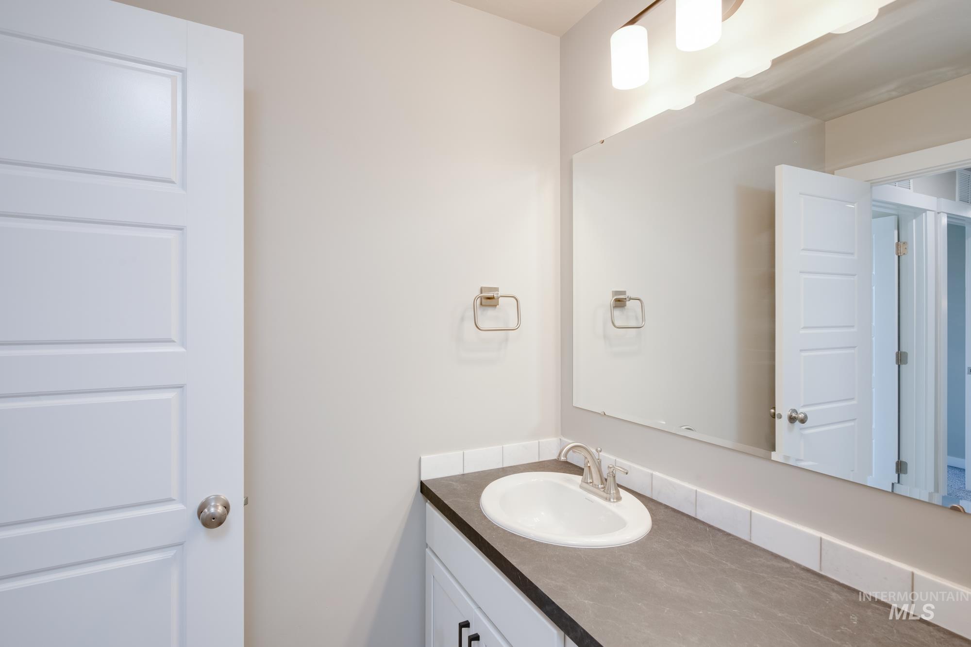 3009 N Bowknot Lake Ave, Star, Idaho 83669, 4 Bedrooms Bedrooms, ,2.5 BathroomsBathrooms,Residential,For Sale,3009 N Bowknot Lake Ave,98867565