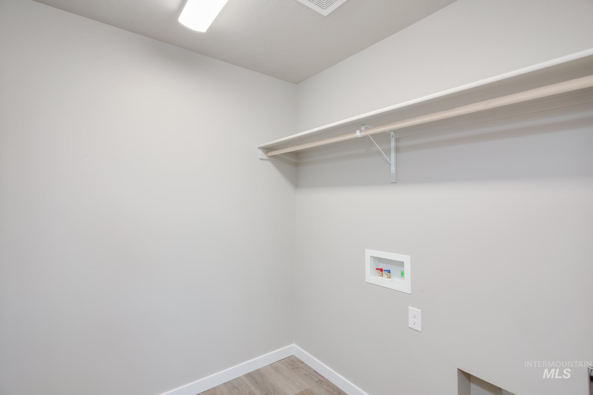 3009 N Bowknot Lake Ave, Star, Idaho 83669, 4 Bedrooms Bedrooms, ,2.5 BathroomsBathrooms,Residential,For Sale,3009 N Bowknot Lake Ave,98867565