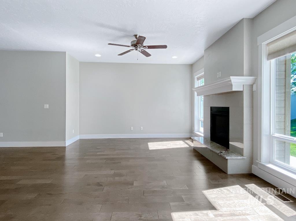 18689 Easter Peak Ave., Nampa, Idaho 83687, 4 Bedrooms Bedrooms, ,2 BathroomsBathrooms,Residential,For Sale,18689 Easter Peak Ave.,98867614