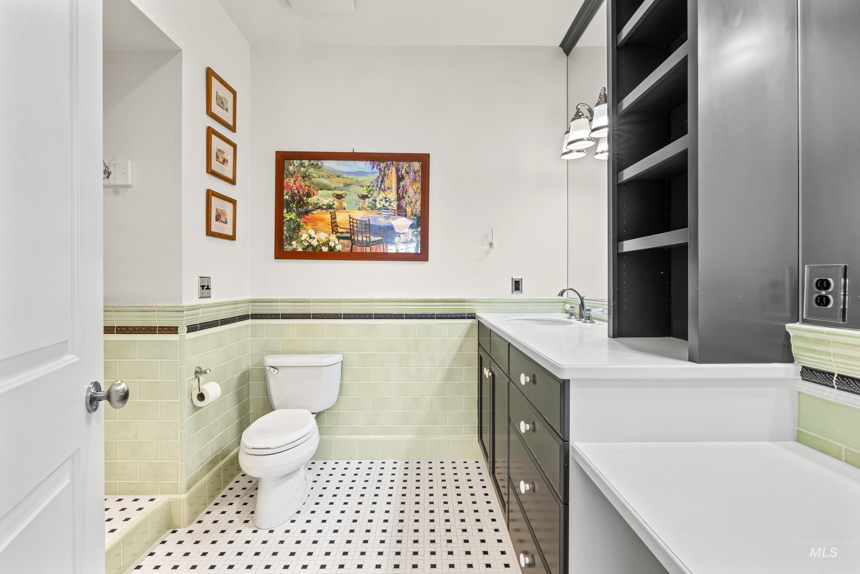 876 E Pennsylvania Lane, Boise, Idaho 83706, 6 Bedrooms Bedrooms, ,5.5 BathroomsBathrooms,Residential,For Sale,876 E Pennsylvania Lane,98867676