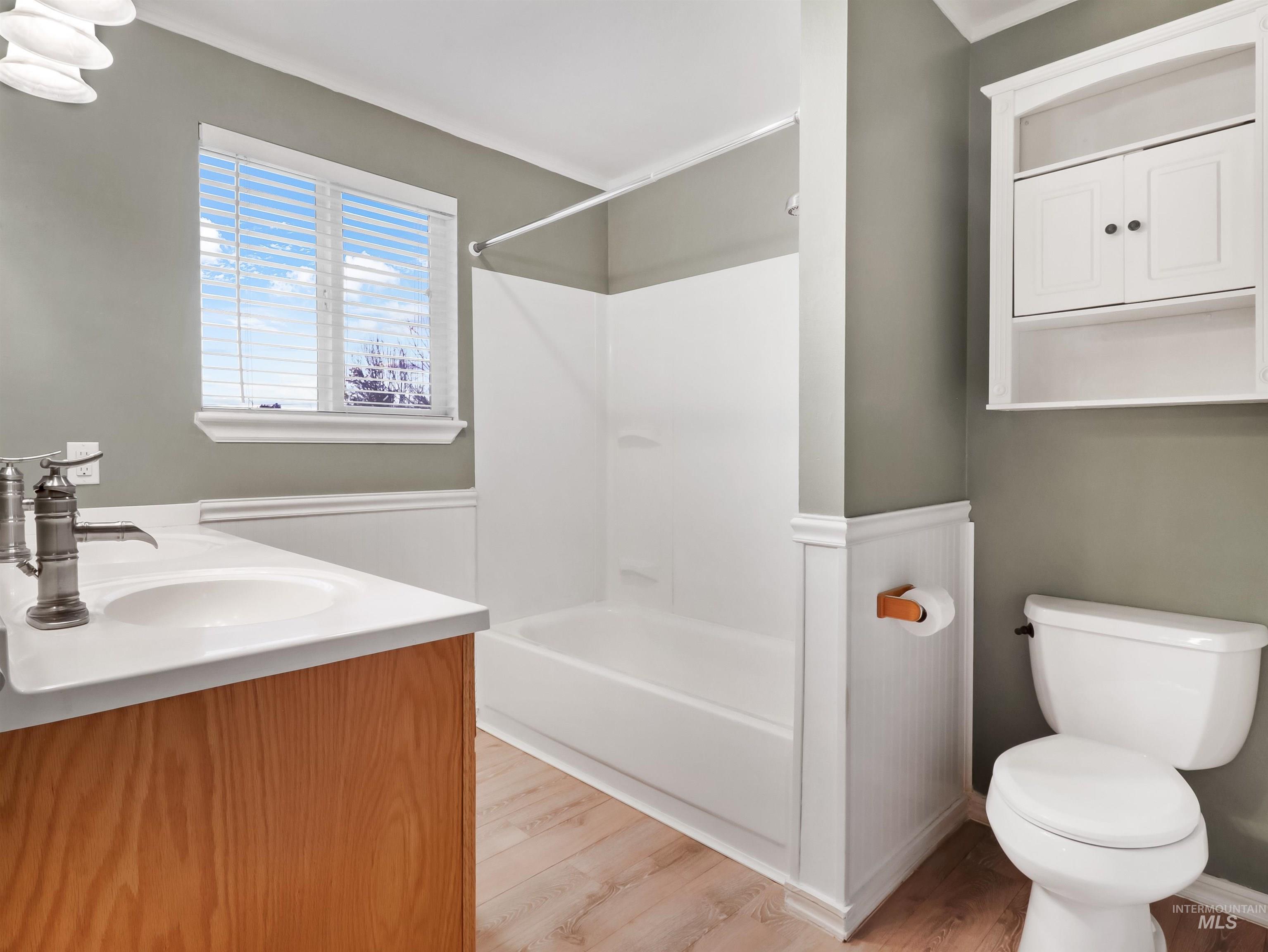 8828 W Goddard Pl, Boise, Idaho 83704, 5 Bedrooms Bedrooms, ,2 BathroomsBathrooms,Residential,For Sale,8828 W Goddard Pl,98867691