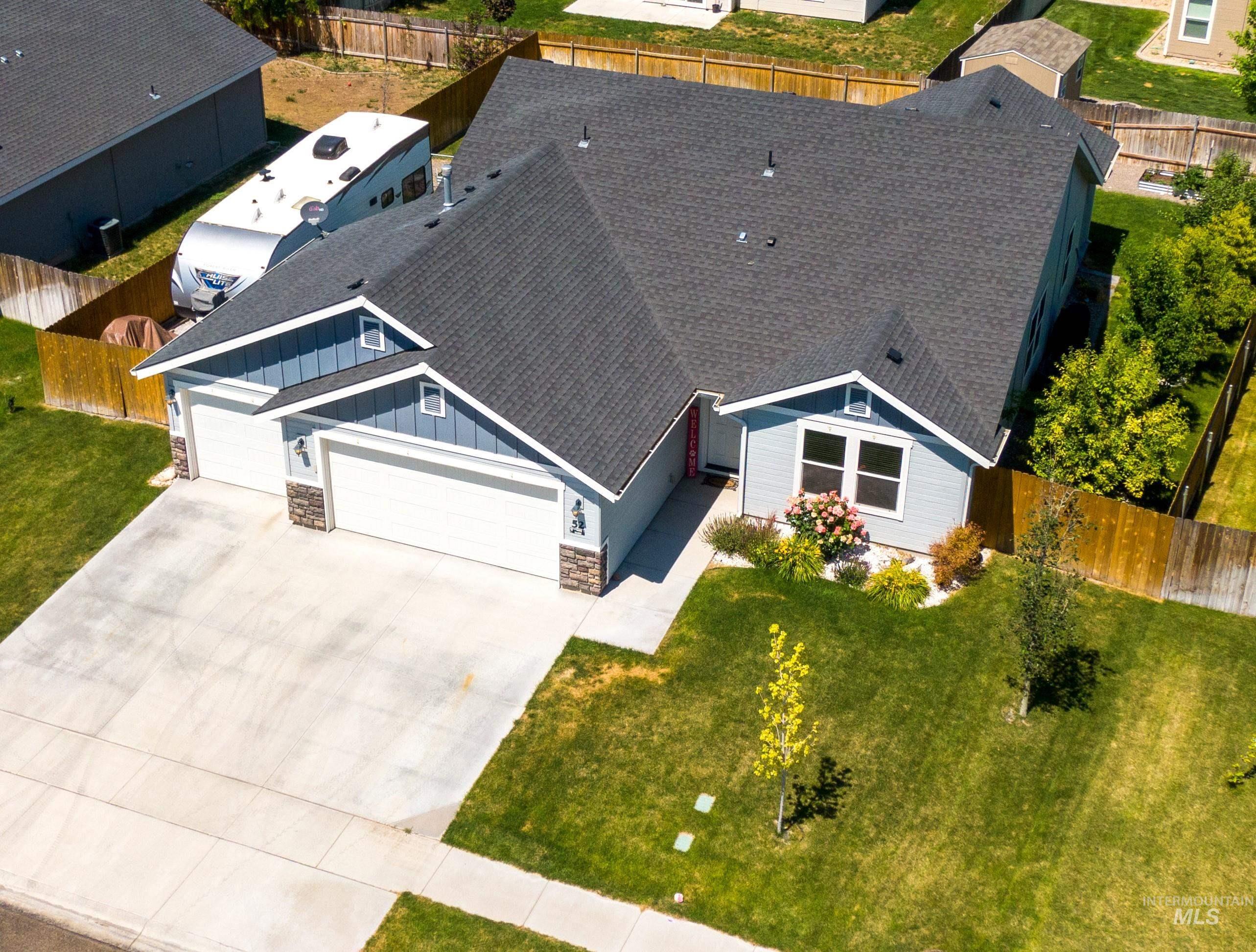 52 N Granite Falls Drive, Nampa, Idaho 83651, 3 Bedrooms Bedrooms, ,2 BathroomsBathrooms,Residential,For Sale,52 N Granite Falls Drive,98867710