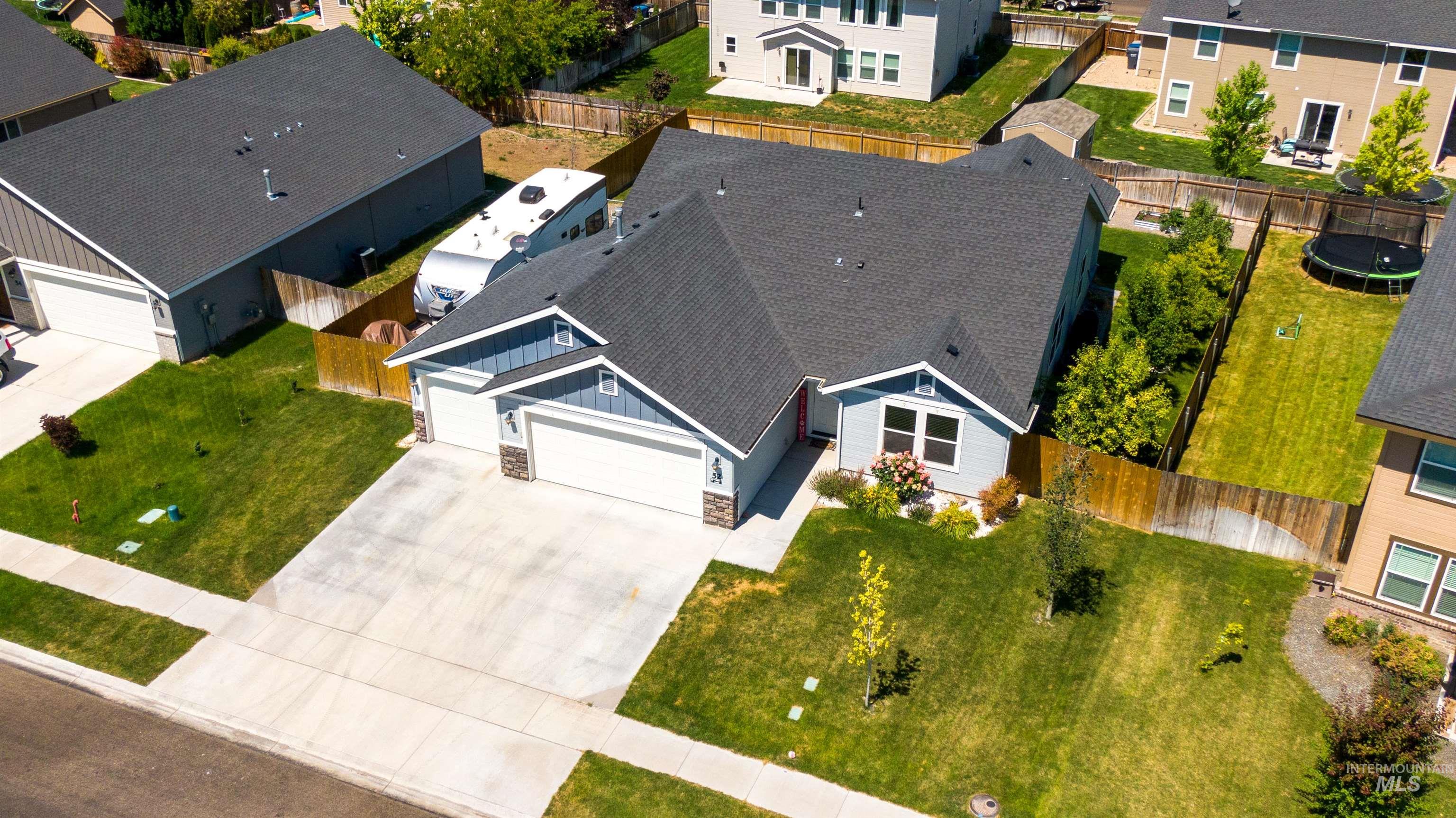 52 N Granite Falls Drive, Nampa, Idaho 83651, 3 Bedrooms Bedrooms, ,2 BathroomsBathrooms,Residential,For Sale,52 N Granite Falls Drive,98867710