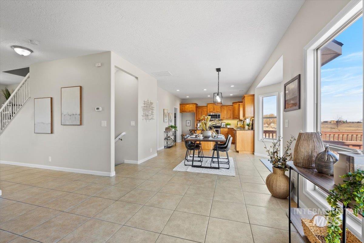 25404 Arroyo Ct, Caldwell, Idaho 83607, 5 Bedrooms Bedrooms, ,3.5 BathroomsBathrooms,Residential,For Sale,25404 Arroyo Ct,98867711