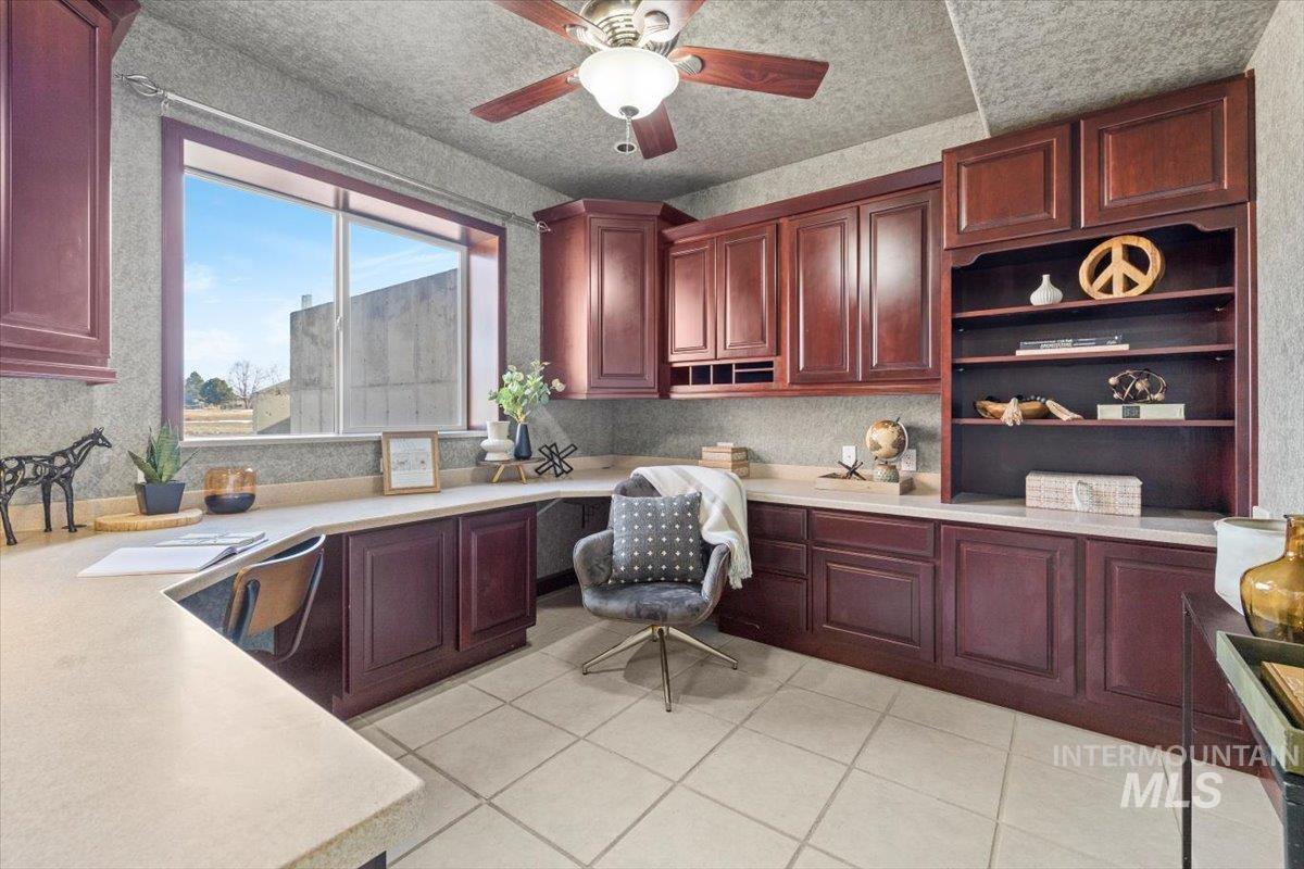 25404 Arroyo Ct, Caldwell, Idaho 83607, 5 Bedrooms Bedrooms, ,3.5 BathroomsBathrooms,Residential,For Sale,25404 Arroyo Ct,98867711