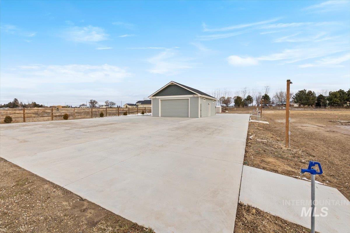 25404 Arroyo Ct, Caldwell, Idaho 83607, 5 Bedrooms Bedrooms, ,3.5 BathroomsBathrooms,Residential,For Sale,25404 Arroyo Ct,98867711