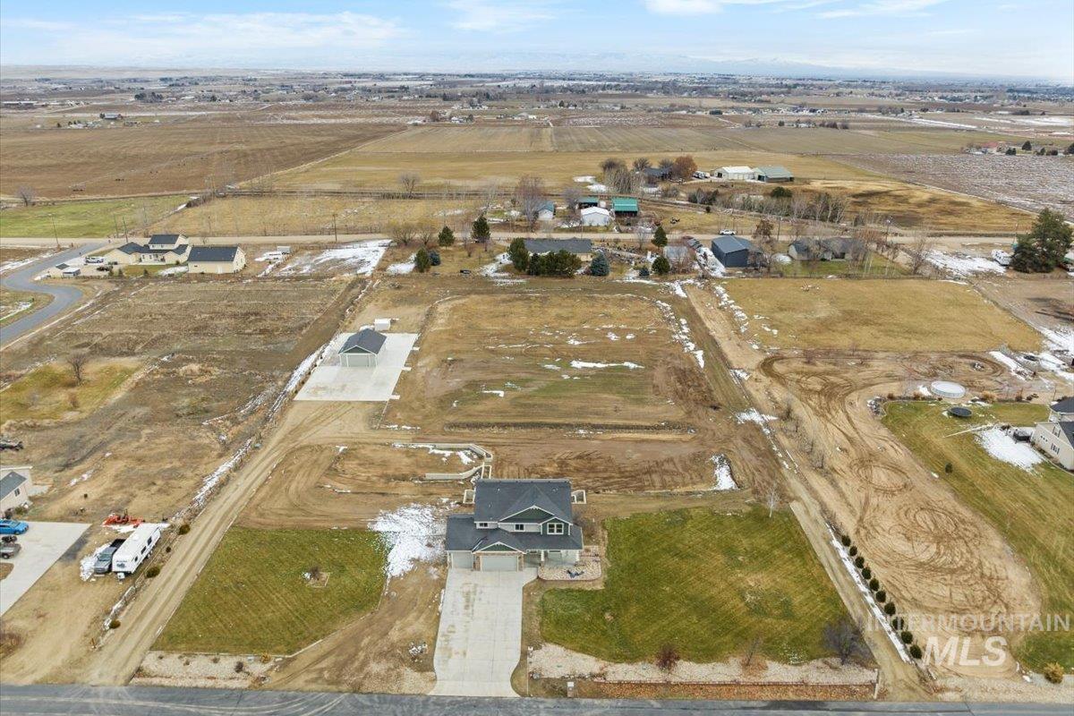 25404 Arroyo Ct, Caldwell, Idaho 83607, 5 Bedrooms Bedrooms, ,3.5 BathroomsBathrooms,Residential,For Sale,25404 Arroyo Ct,98867711