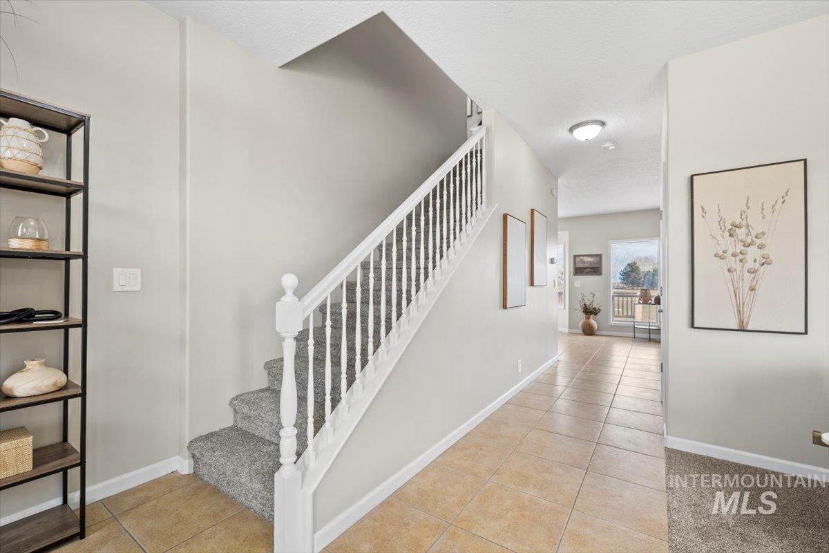 25404 Arroyo Ct, Caldwell, Idaho 83607, 5 Bedrooms Bedrooms, ,3.5 BathroomsBathrooms,Residential,For Sale,25404 Arroyo Ct,98867711