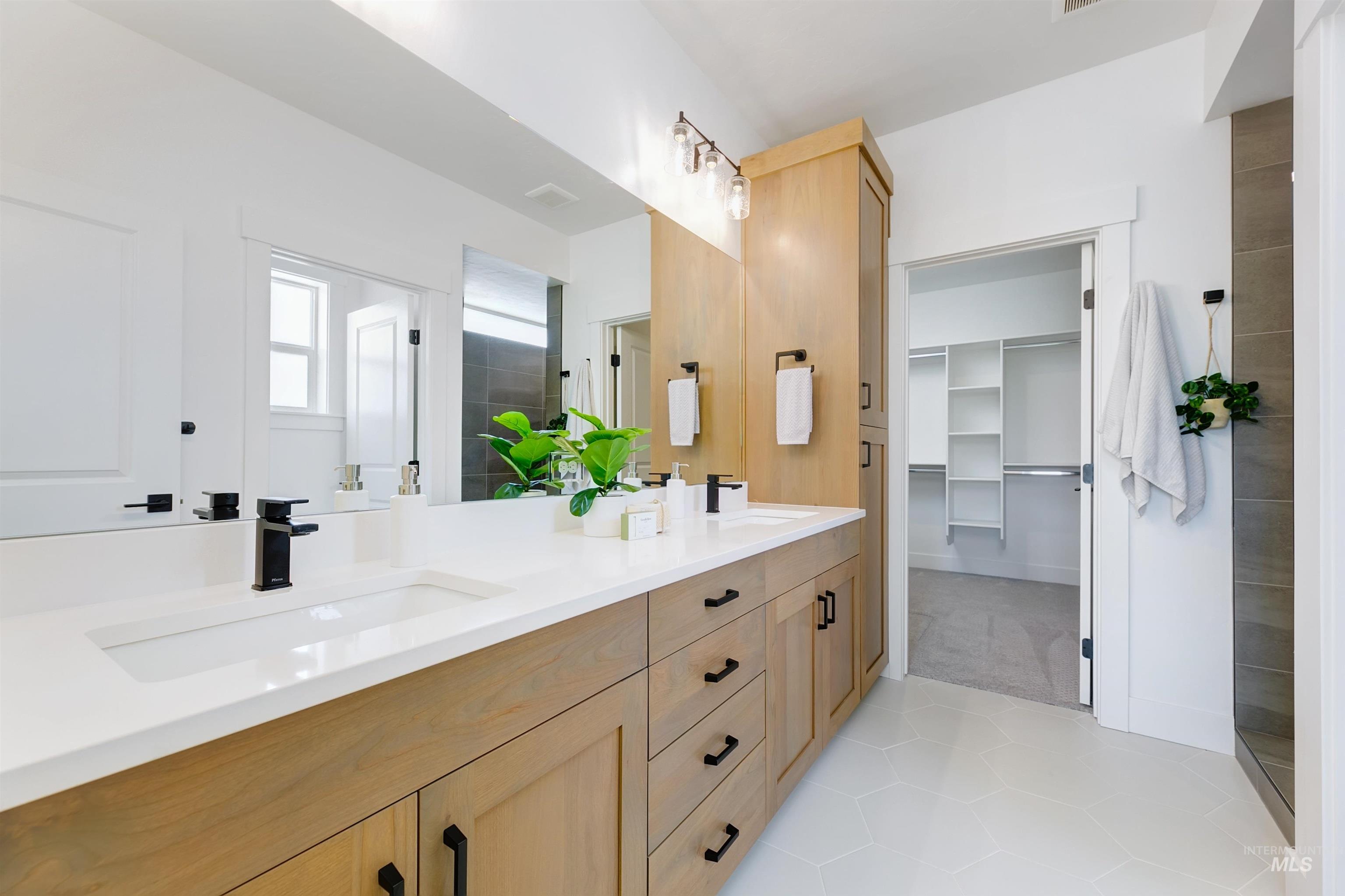 5145 N Brock Ave, Meridian, Idaho 83646, 3 Bedrooms Bedrooms, ,2.5 BathroomsBathrooms,Residential,For Sale,5145 N Brock Ave,98867731