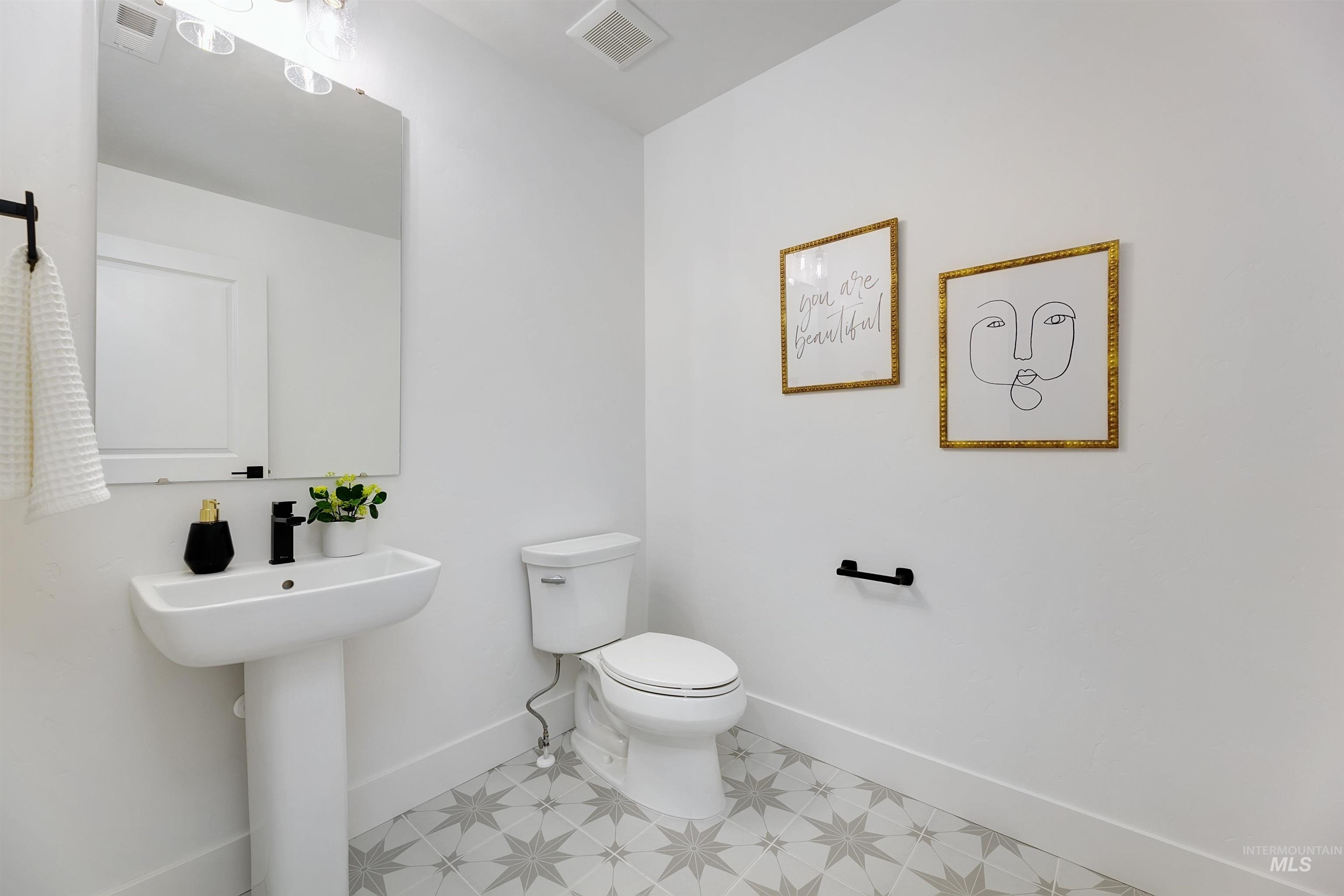 5145 N Brock Ave, Meridian, Idaho 83646, 3 Bedrooms Bedrooms, ,2.5 BathroomsBathrooms,Residential,For Sale,5145 N Brock Ave,98867731