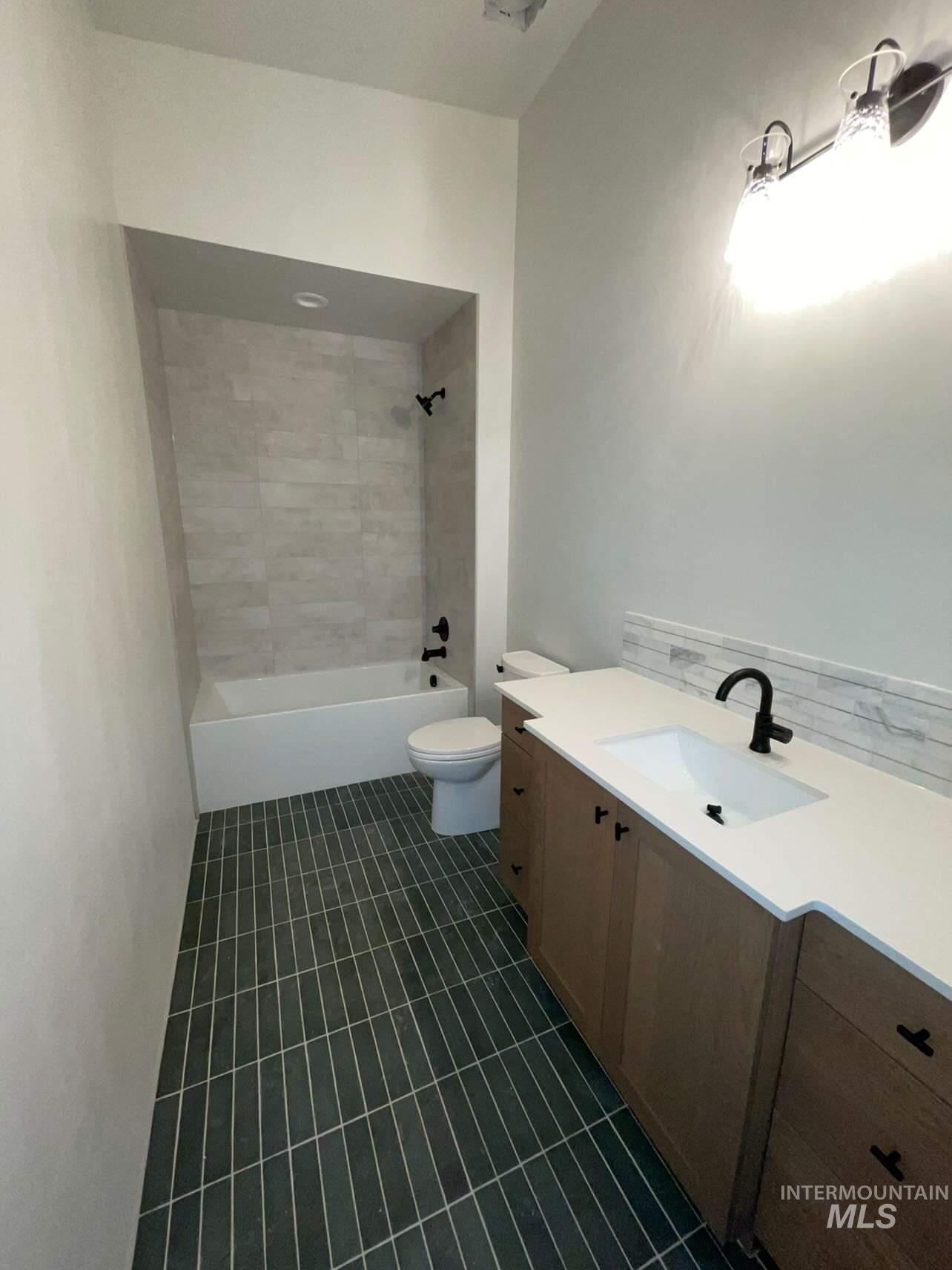 909 E Joplin Lane, Eagle, Idaho 83616, 3 Bedrooms Bedrooms, ,4 BathroomsBathrooms,Residential,For Sale,909 E Joplin Lane,98867732