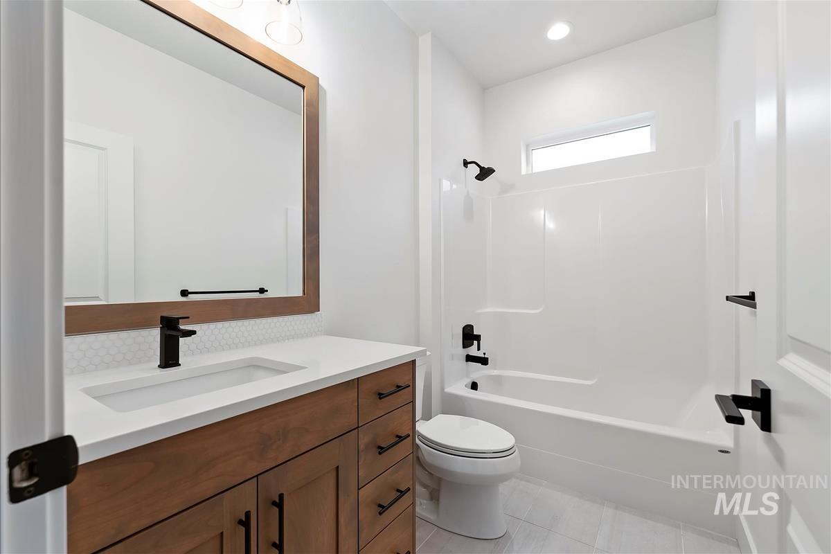 11229 W Heliopsis Dr, Star, Idaho 83669, 3 Bedrooms Bedrooms, ,2.5 BathroomsBathrooms,Residential,For Sale,11229 W Heliopsis Dr,98867736