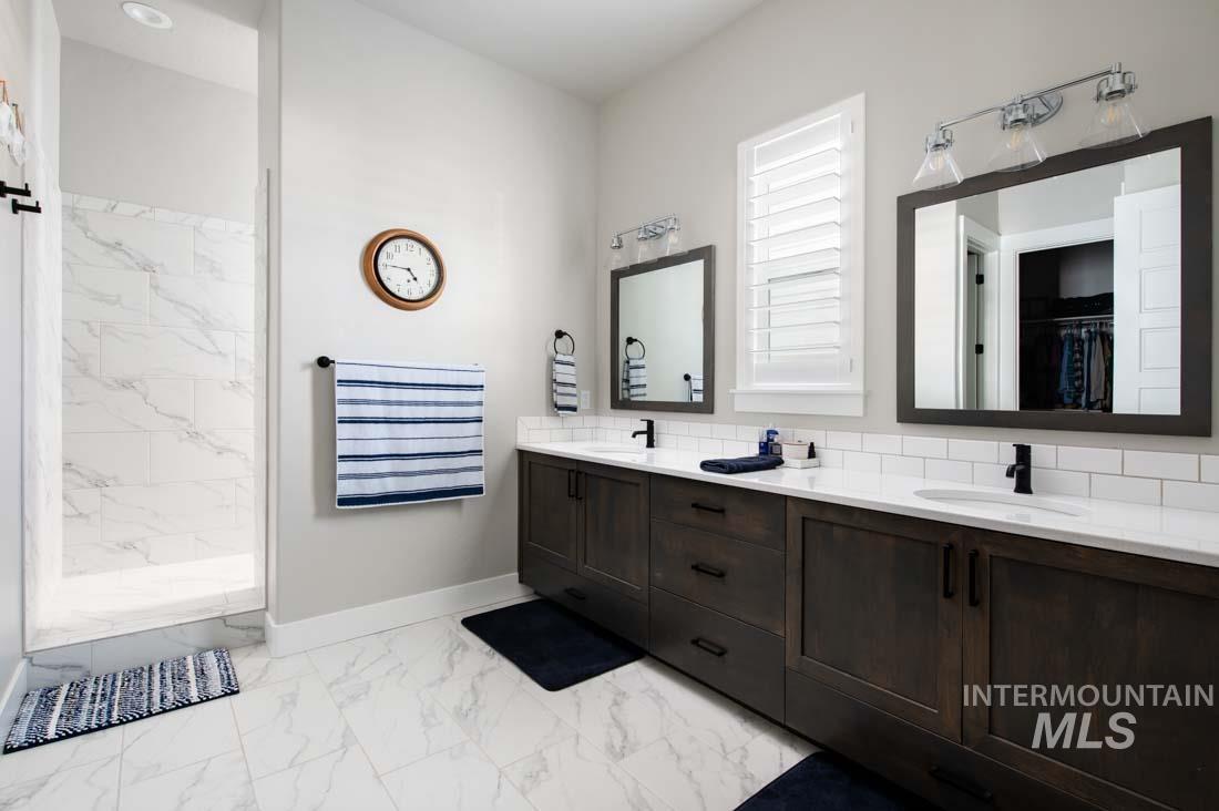 8351 W Brooks Dr, Boise, Idaho 83714, ,3 BathroomsBathrooms,Rental,For Sale,8351 W Brooks Dr,98867740