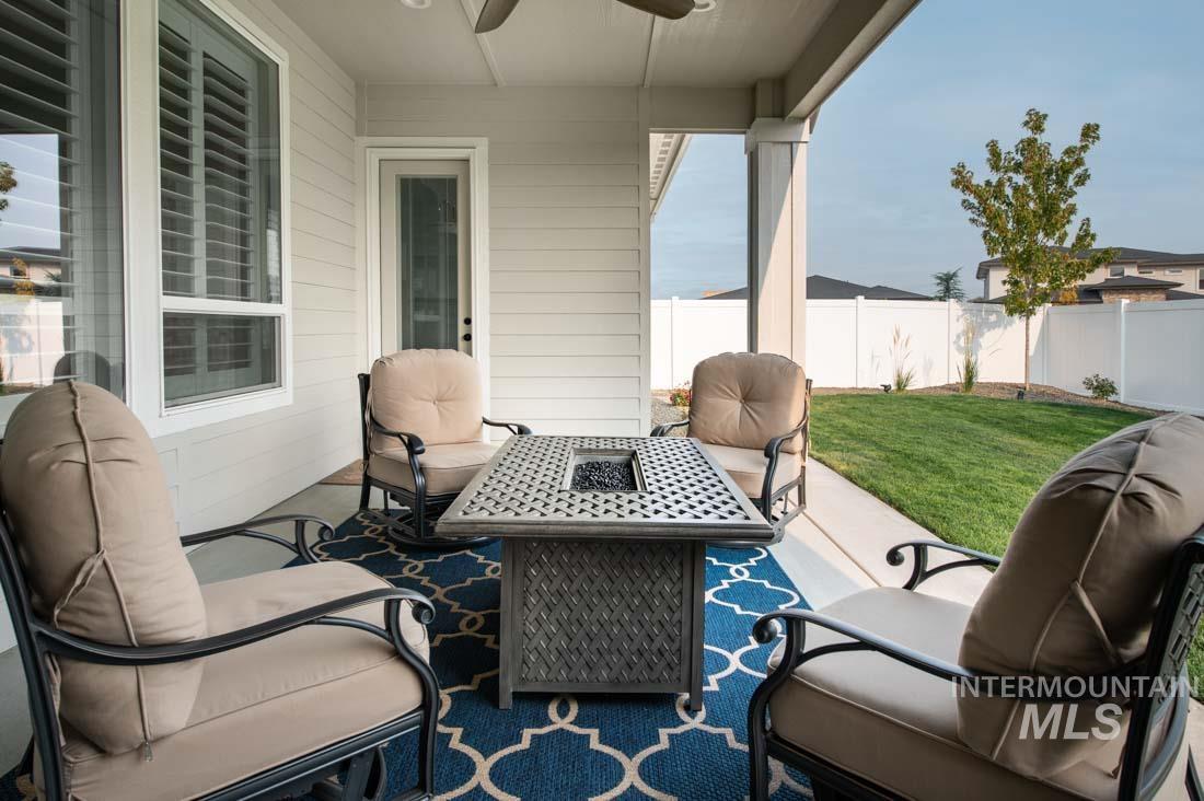 8351 W Brooks Dr, Boise, Idaho 83714, ,3 BathroomsBathrooms,Rental,For Sale,8351 W Brooks Dr,98867740