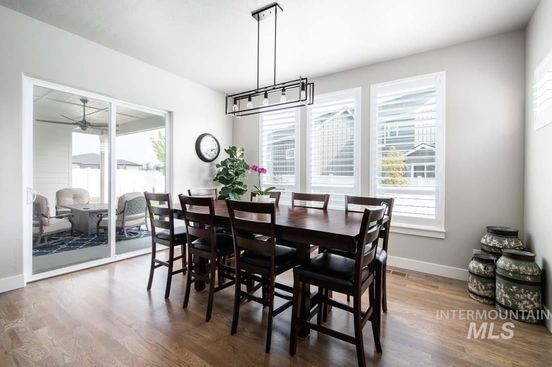 8351 W Brooks Dr, Boise, Idaho 83714, ,3 BathroomsBathrooms,Rental,For Sale,8351 W Brooks Dr,98867740