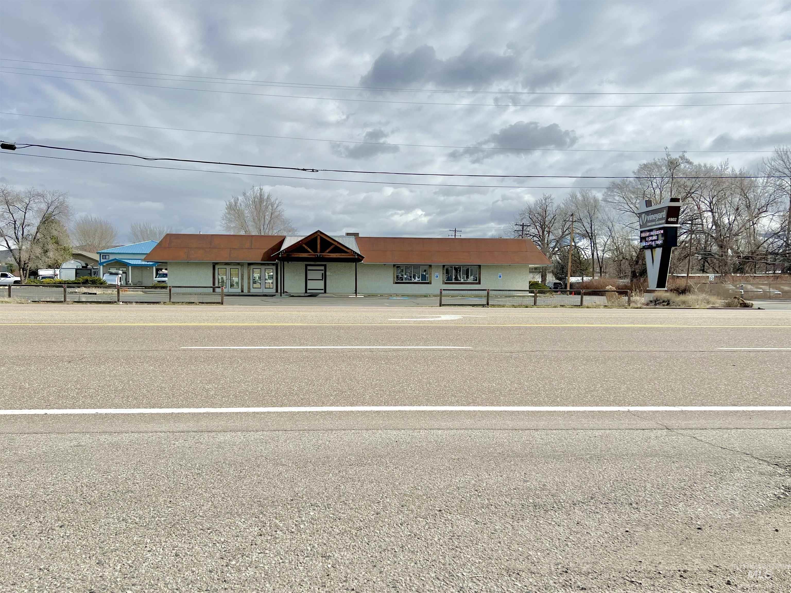 4902 W Chinden Blvd, Garden City, Idaho 83714, Business/Commercial For Sale, Price $1,250,000,MLS 98904479