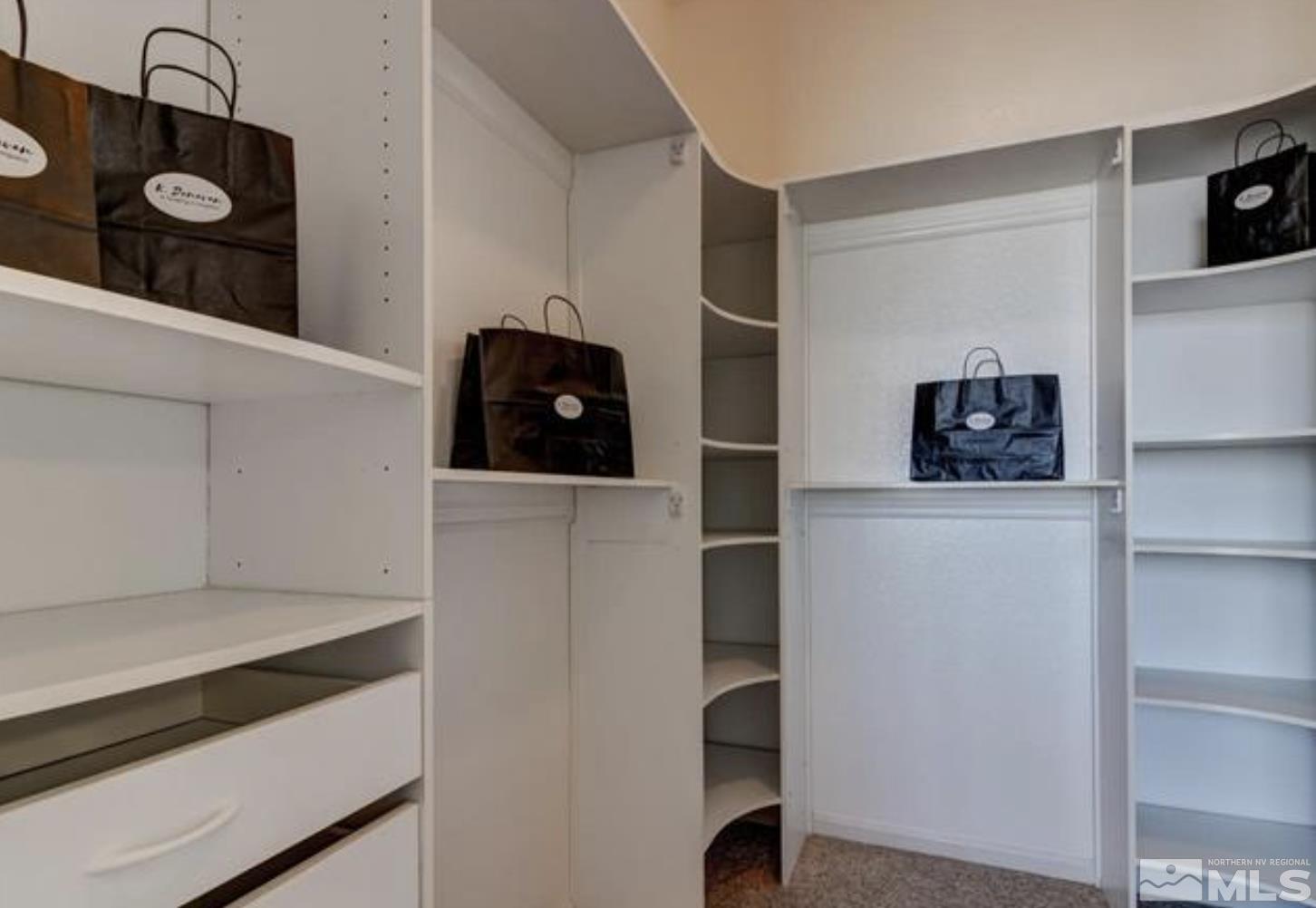 Photo #3: 220012151 Listing 