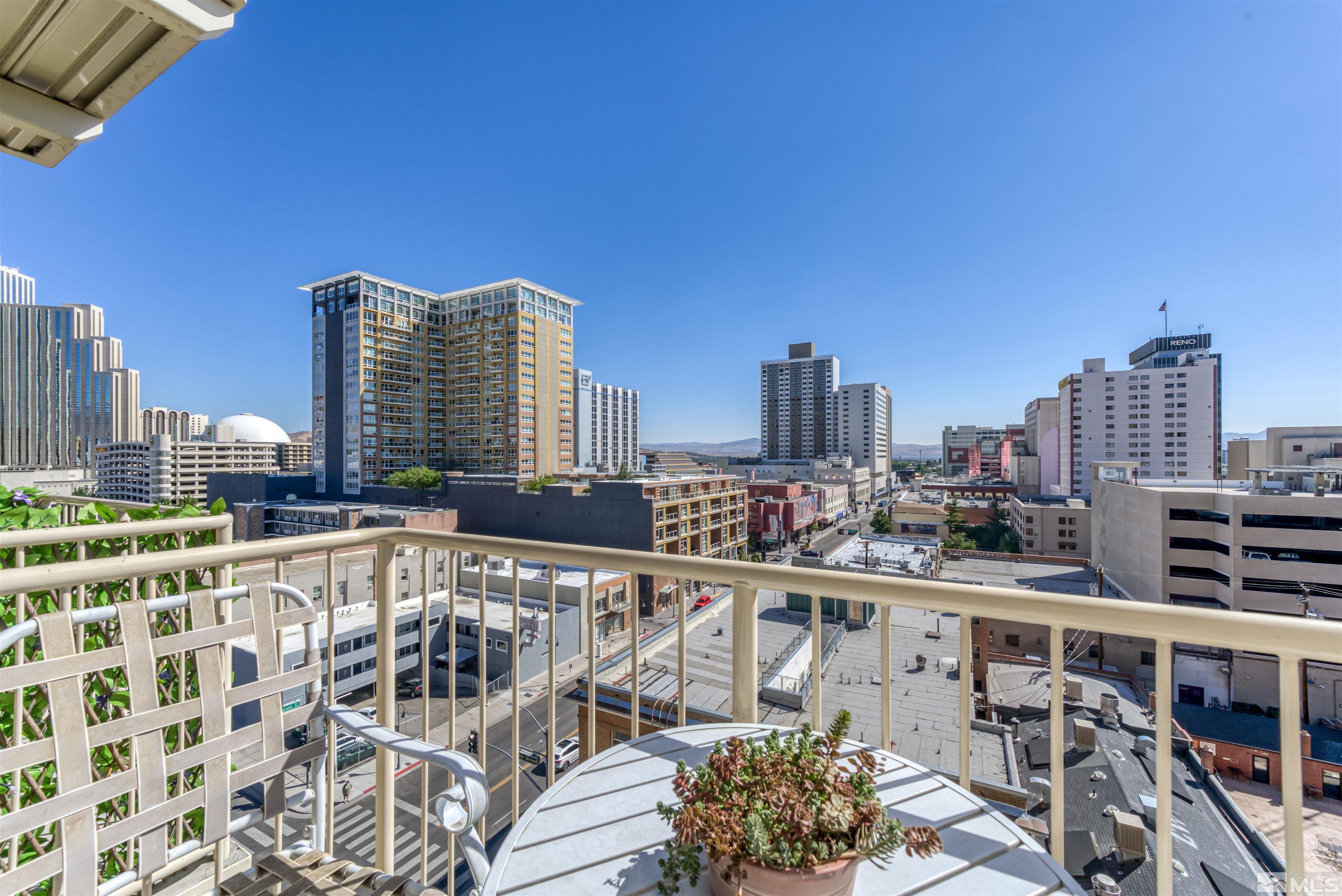 More Details about MLS # 220012697 : 200 W 2ND ST APT 705