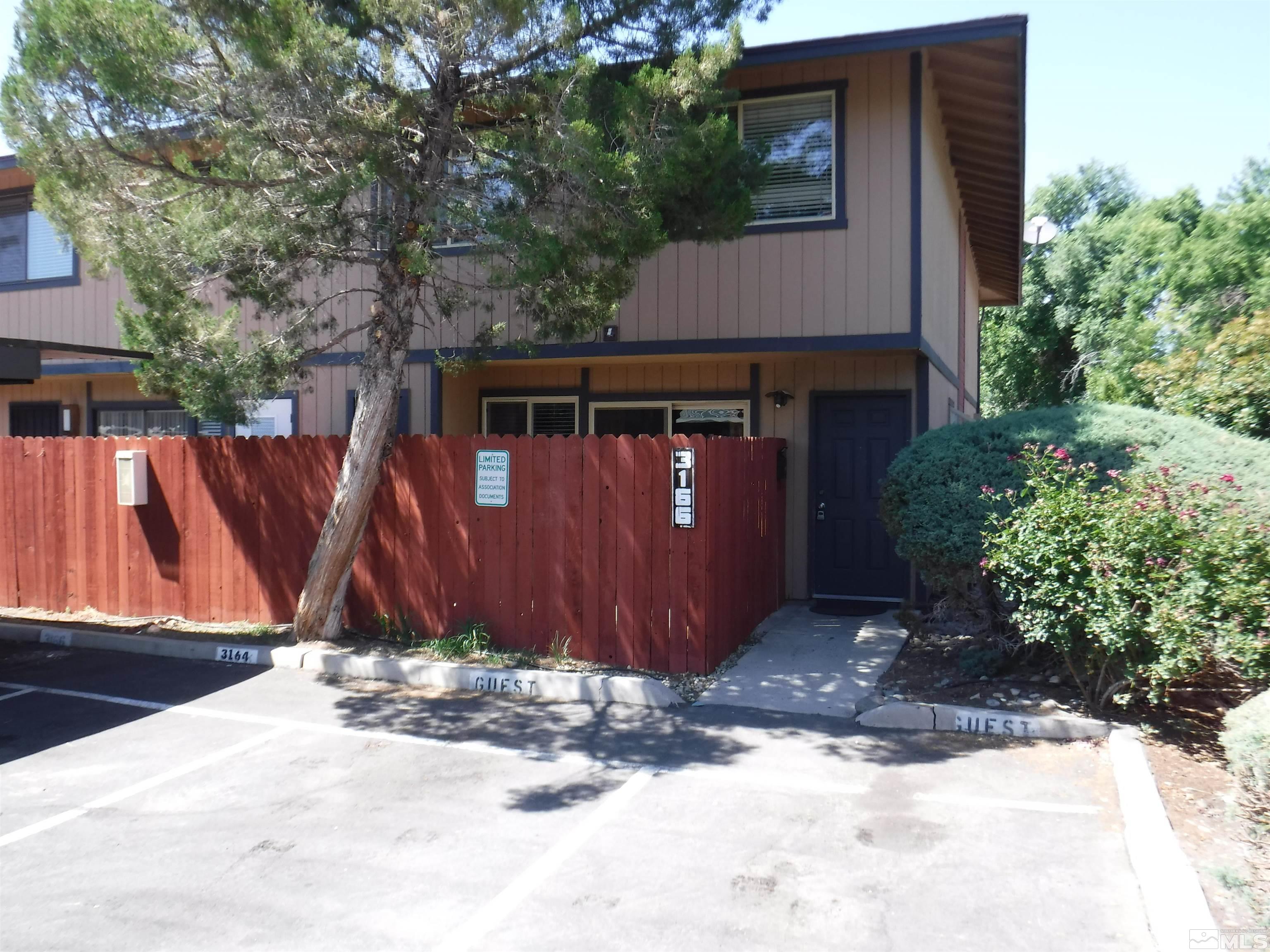 Photo #2: 240007889 Listing 