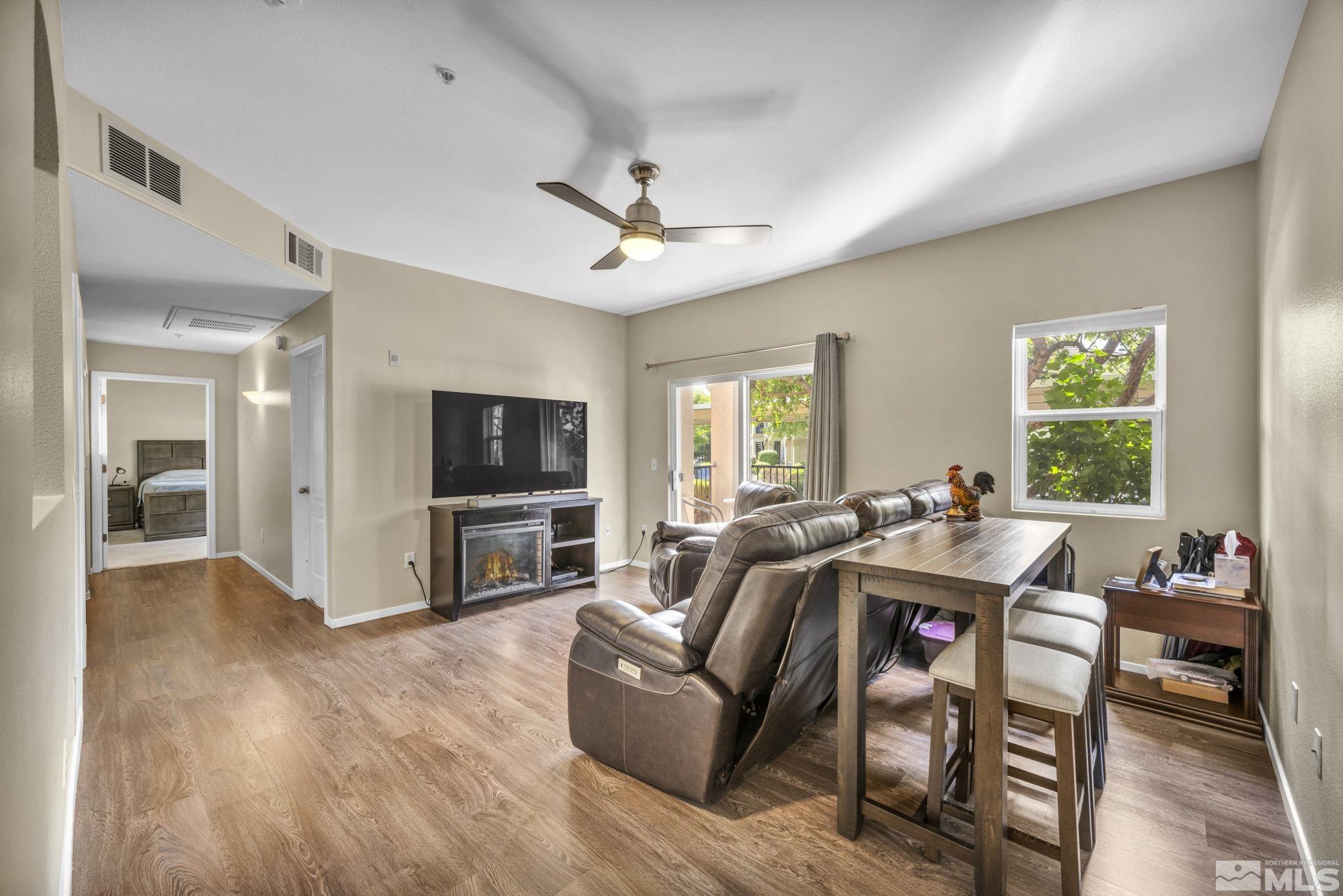 Browse active condo listings in SILVER CREEK