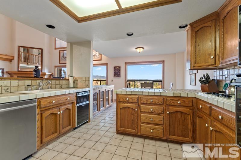 Photo #12: 240014797 Listing 