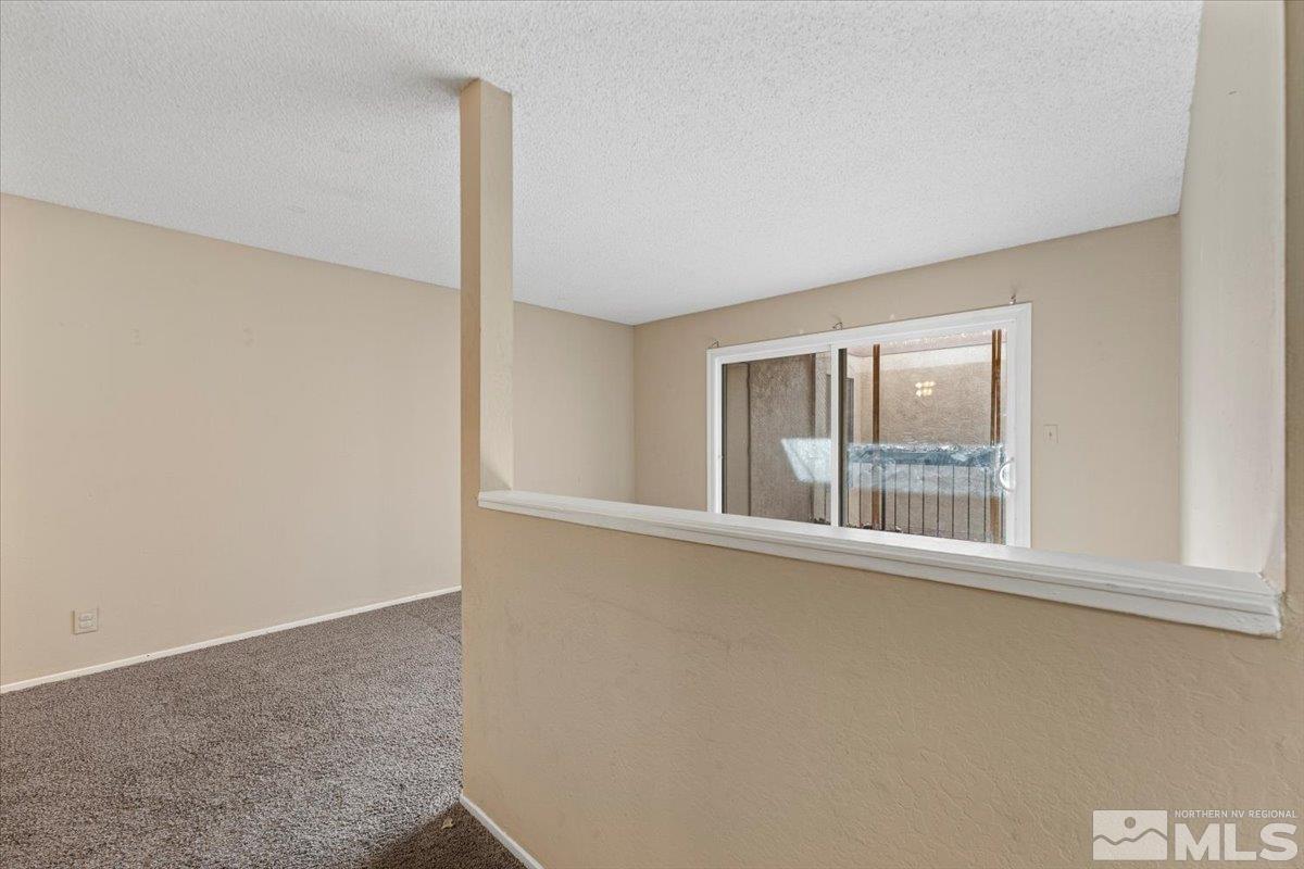 Photo #2: 240015311 Listing 