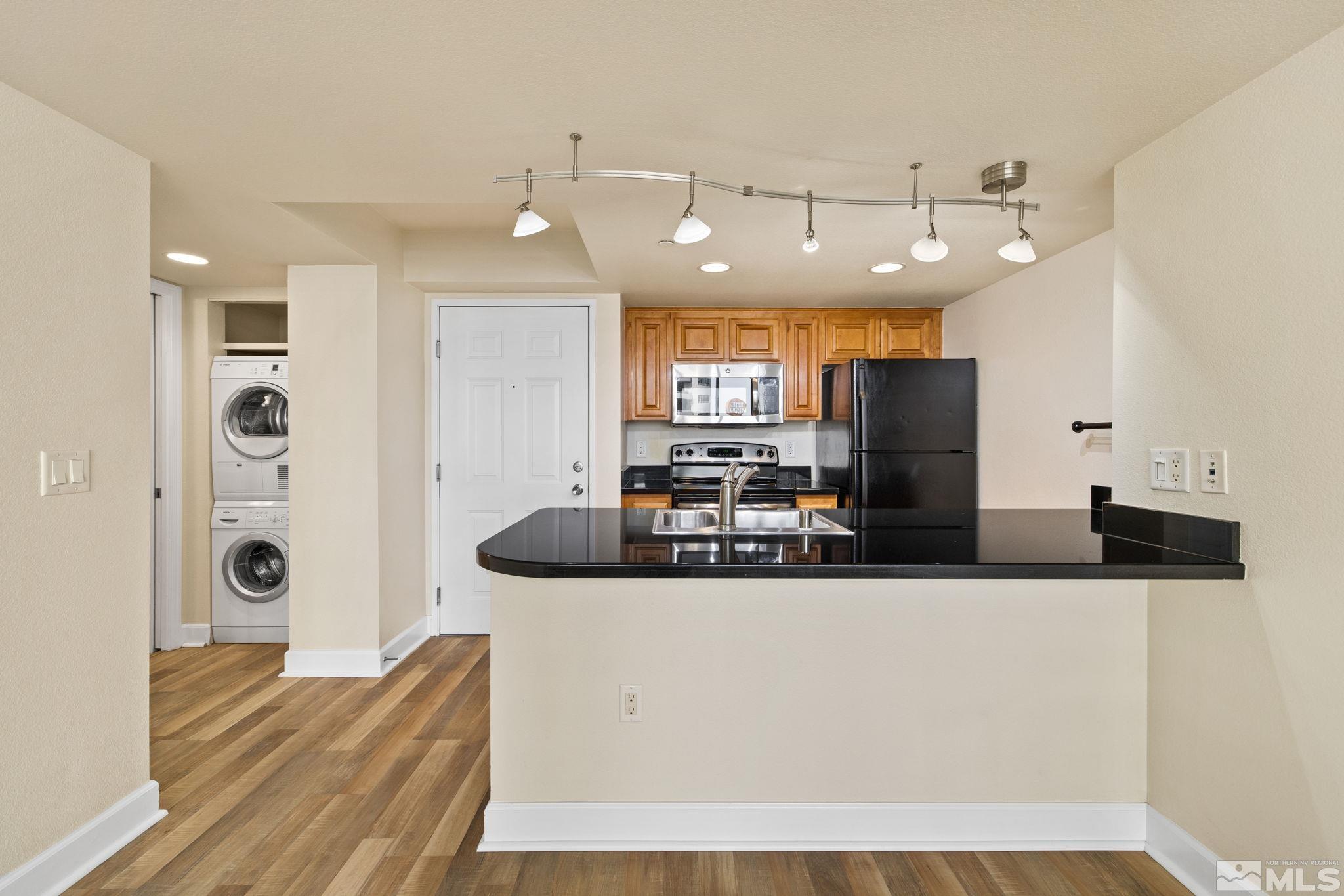 More Details about MLS # 240015340 : 450 N ARLINGTON