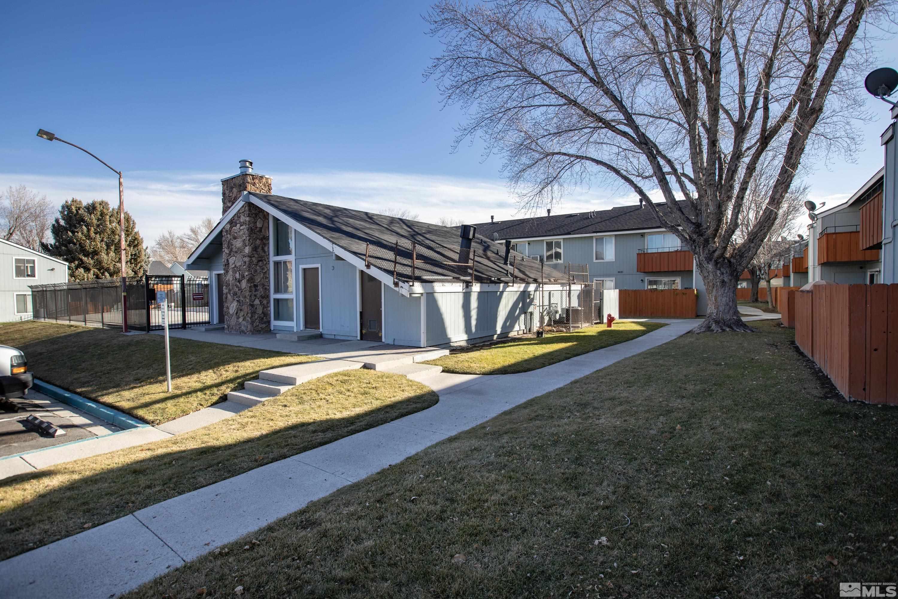 Photo #2: 250000159 Listing 
