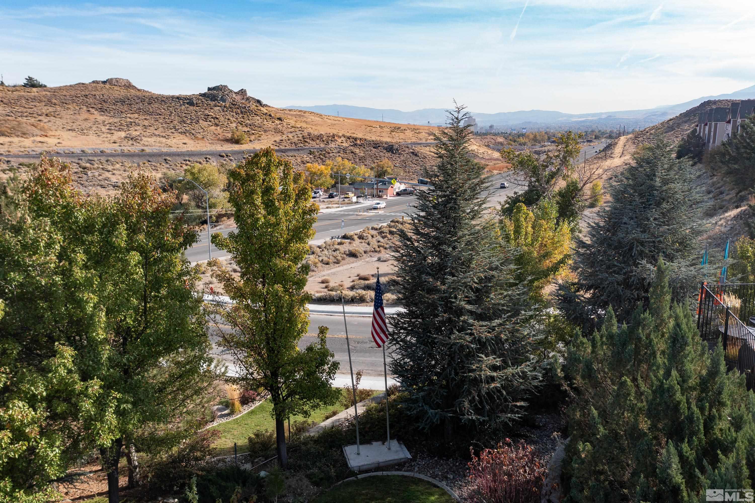 Browse active condo listings in TALUS POINT