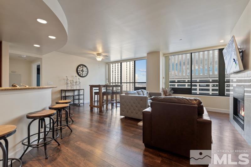 Browse active condo listings in BELVEDERE TOWERS