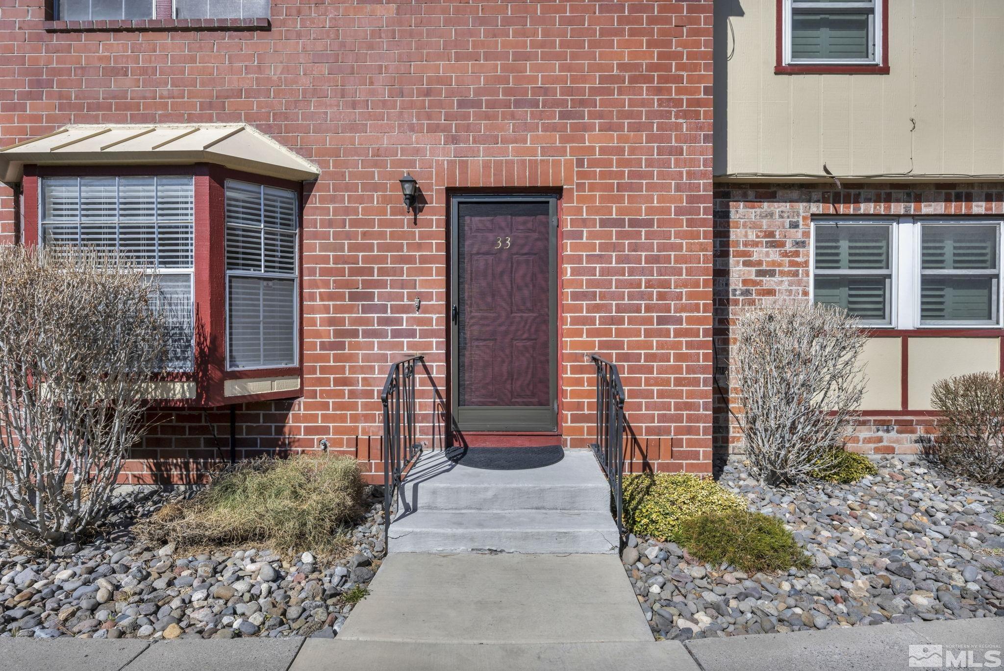 More Details about MLS # 250003469 : 435 PINE MEADOWS DR