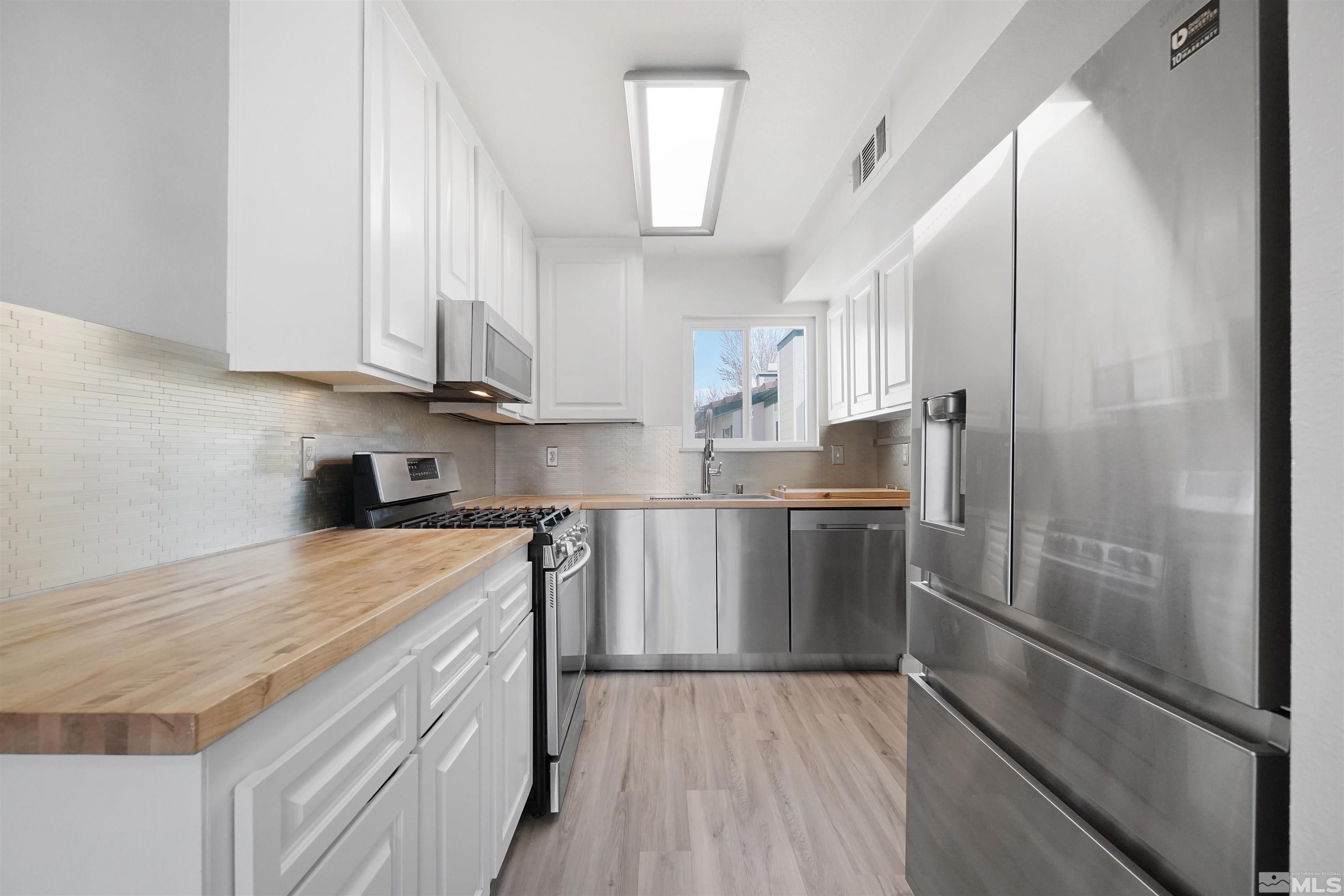 Browse active condo listings in SPRINGLAND VILLAGE