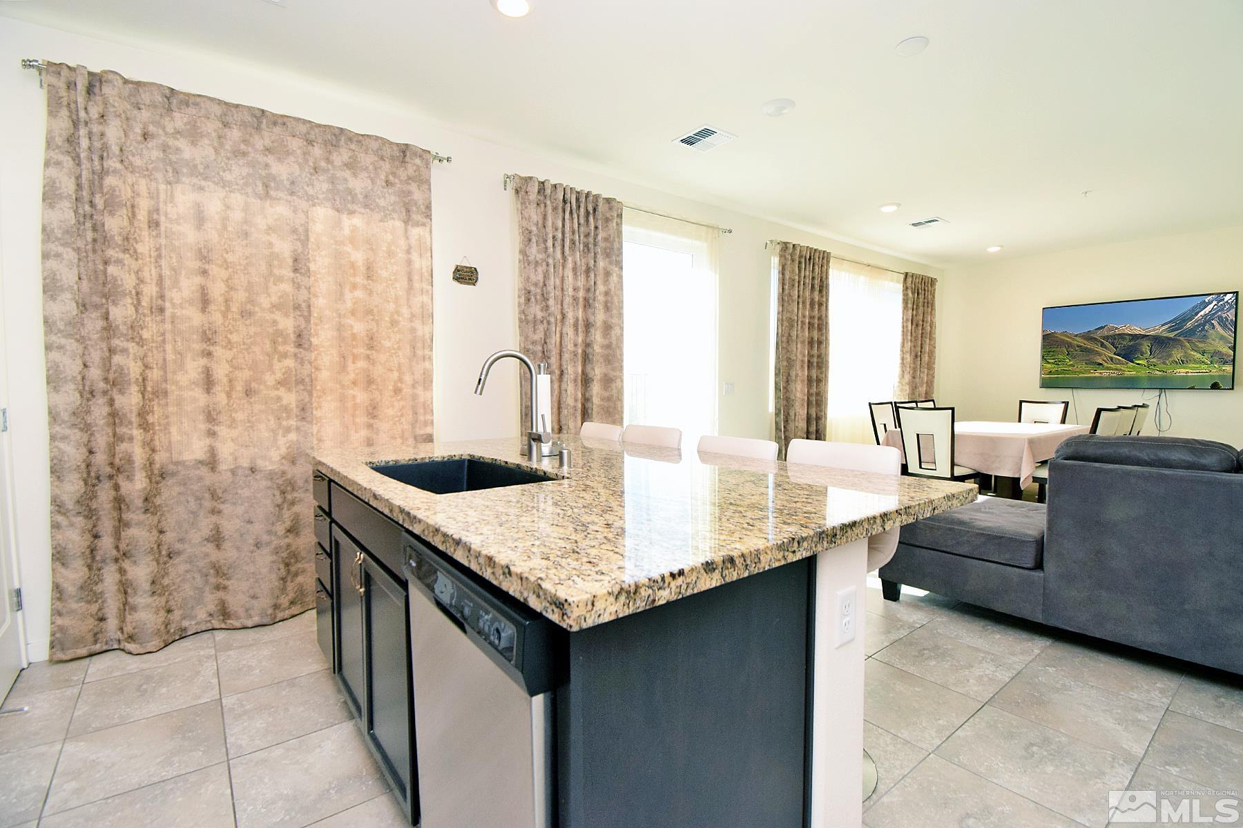 Photo #4: 250005245 Listing: Photo #4