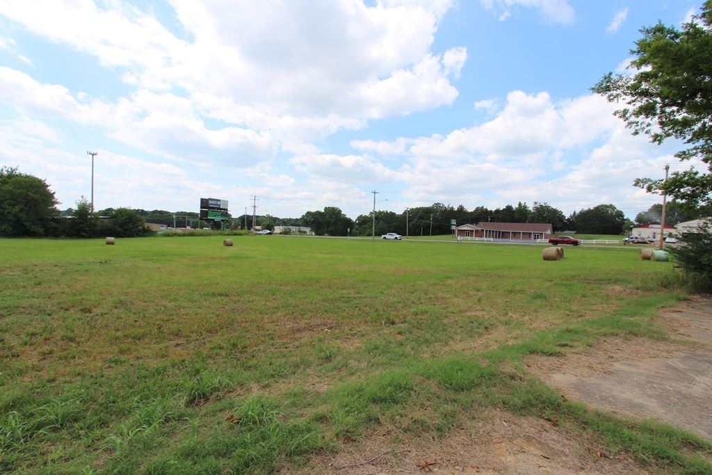 2415 E Oak  Conway, AR