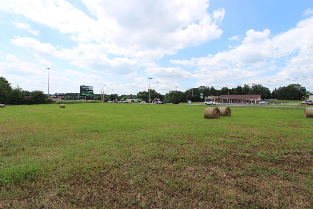 2415 E Oak  Conway, AR