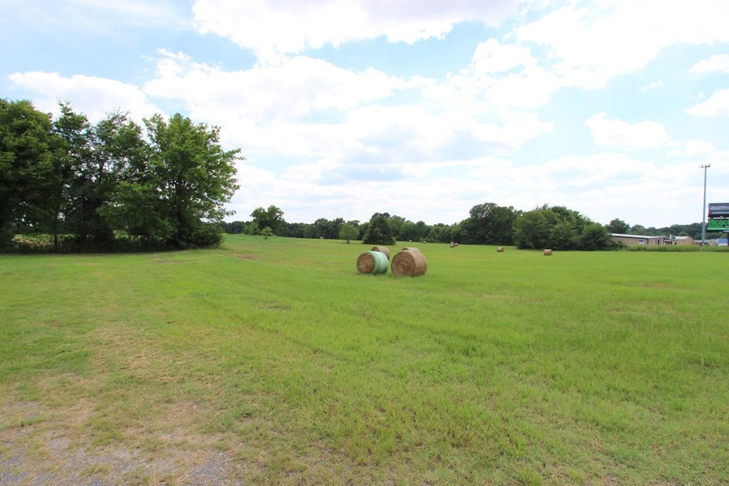2415 E Oak  Conway, AR